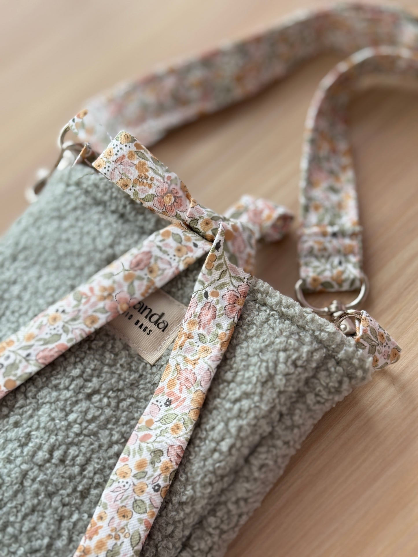 Teddy phone crossbody 3🍂