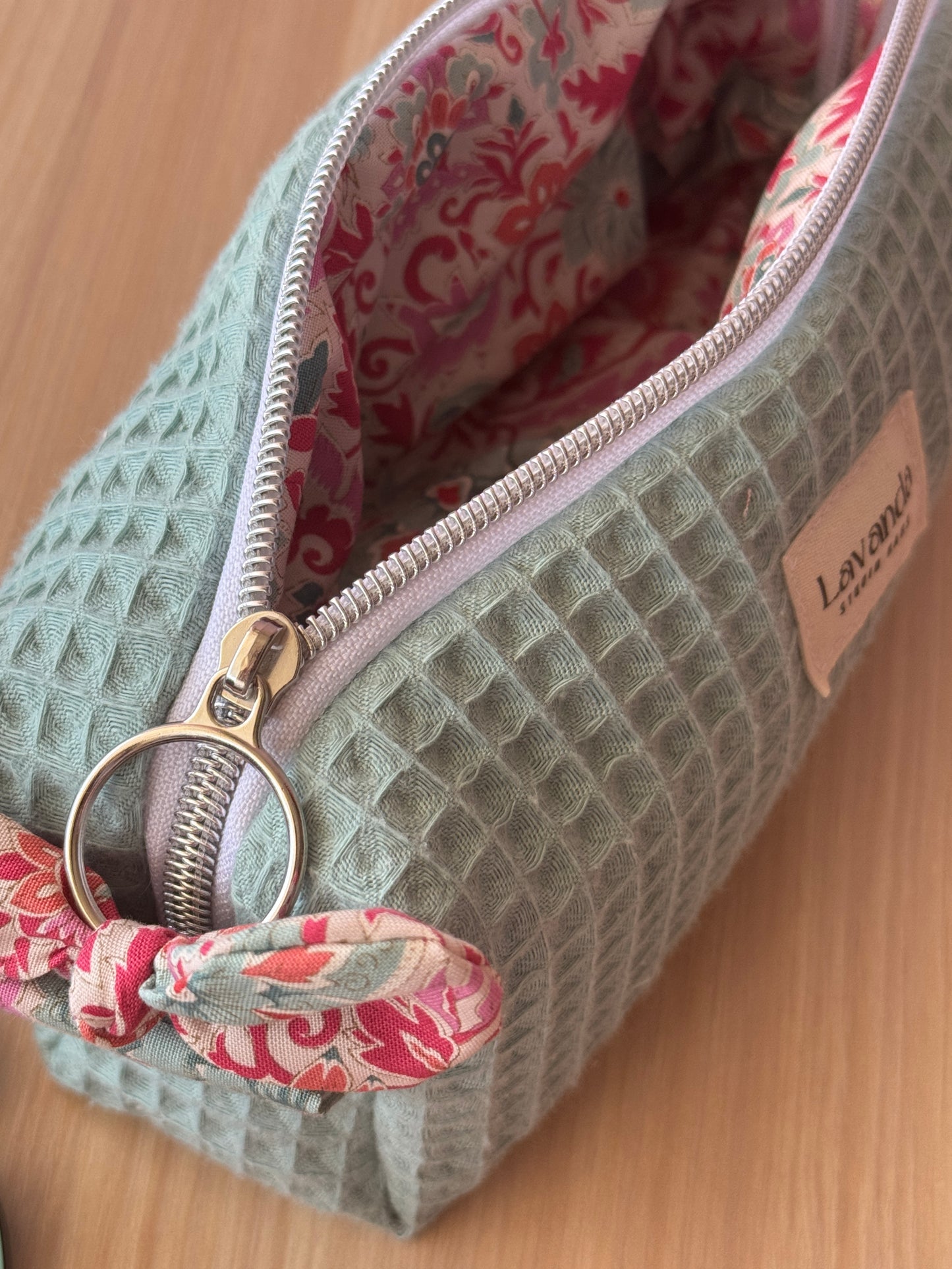 A.Pen cases🌸5