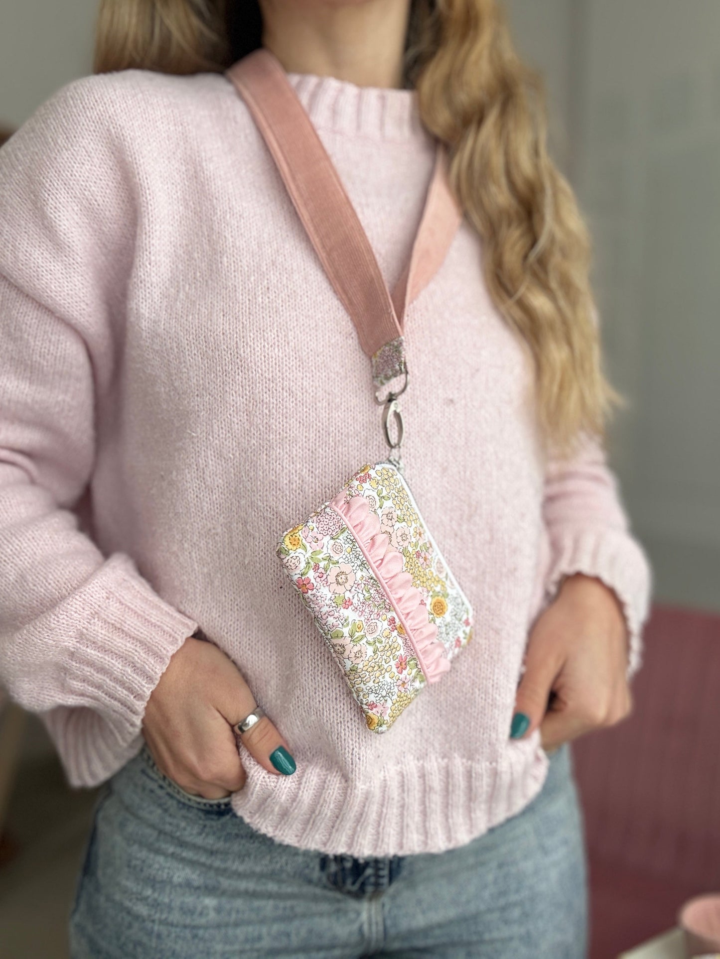 Cordões + mini bolsa