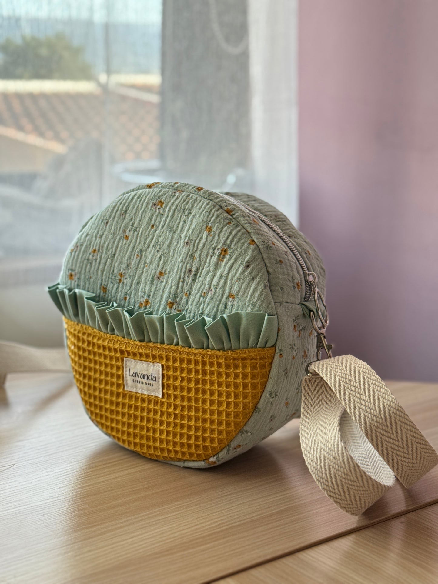 Round shoulder bag jazmín+ scrunchie🌸 3