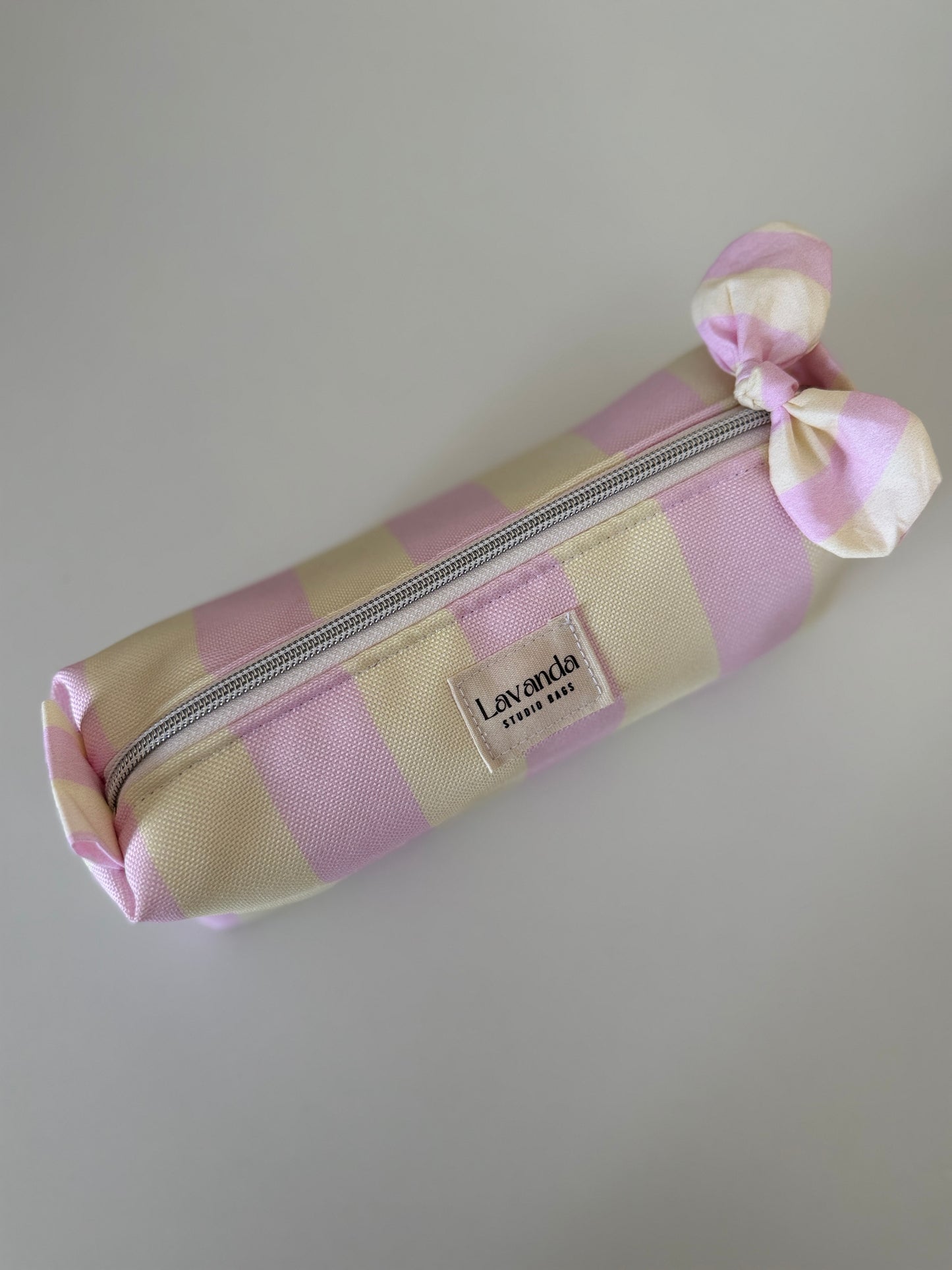 A.Pen cases🌸 Rayas 3