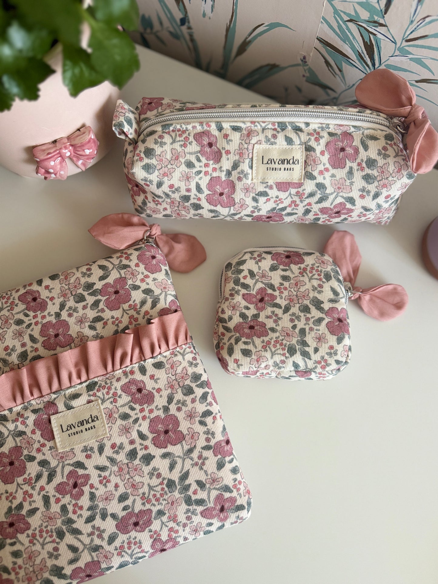 A.Pen cases🌸7
