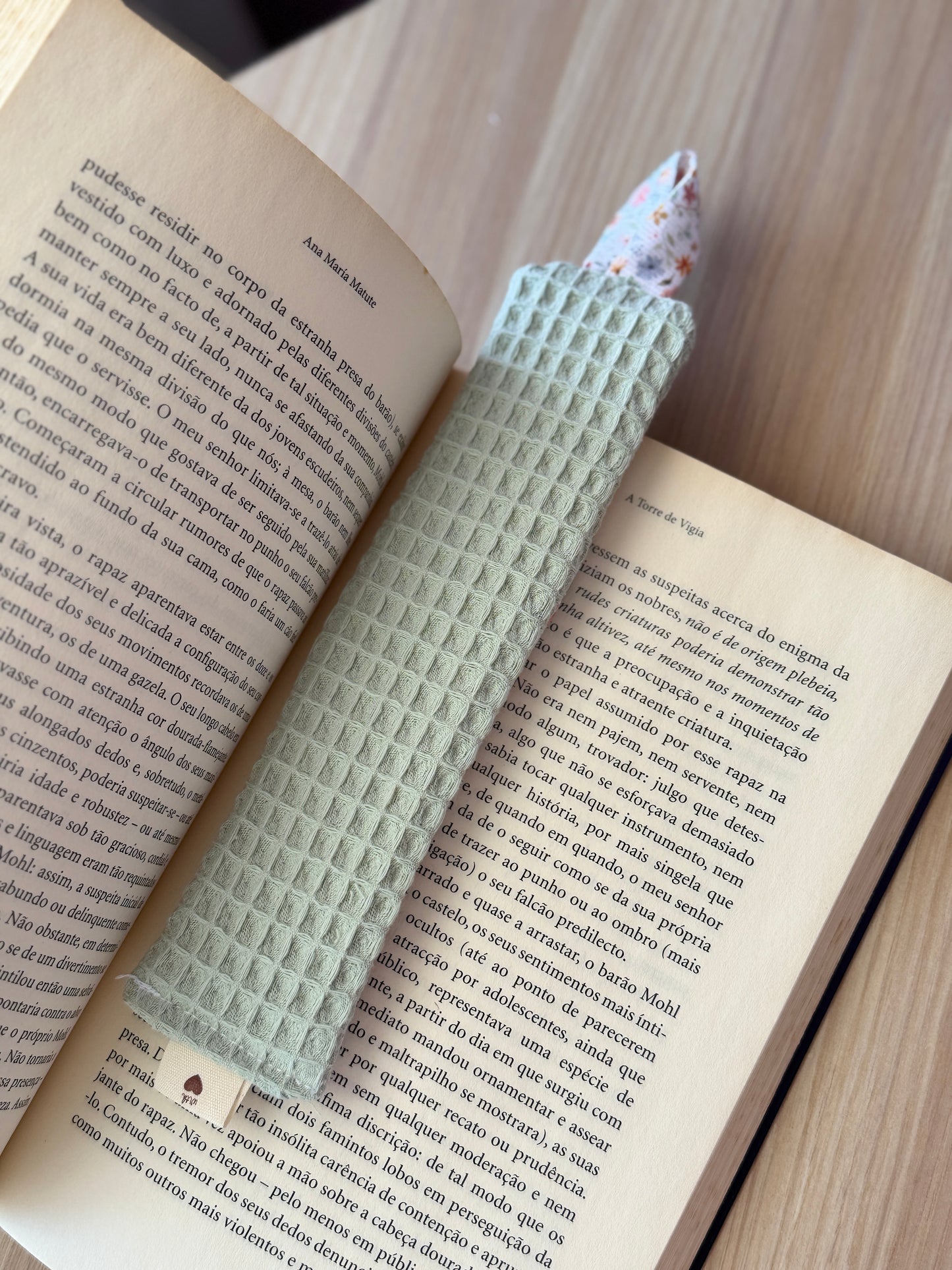 Book marker mint