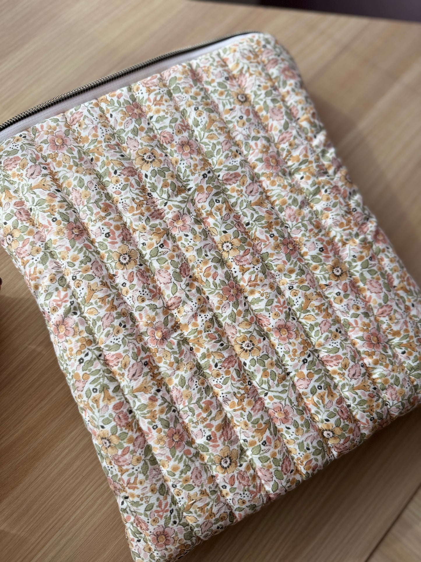 Book cover waffle ocre flowers with zip