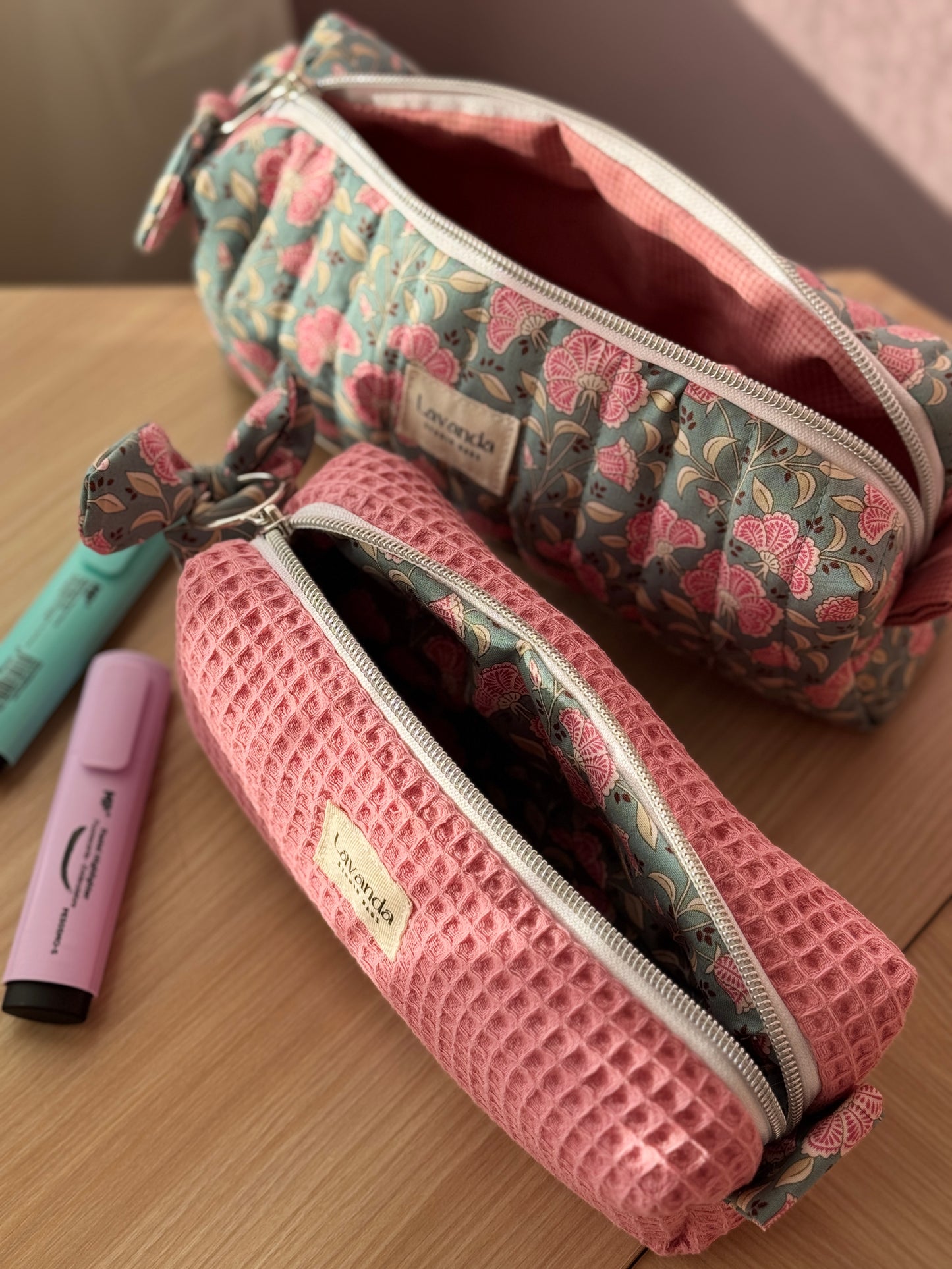 A.Pen cases🌸4