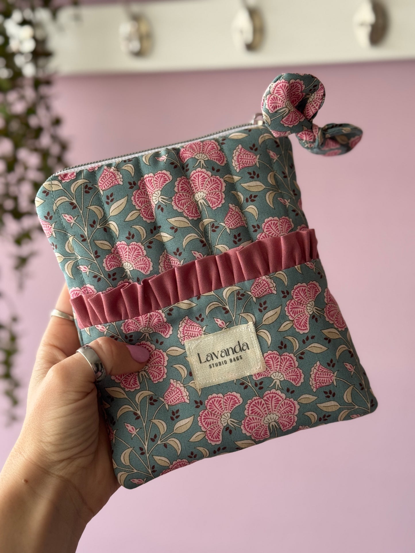 Kindle sleeve floral