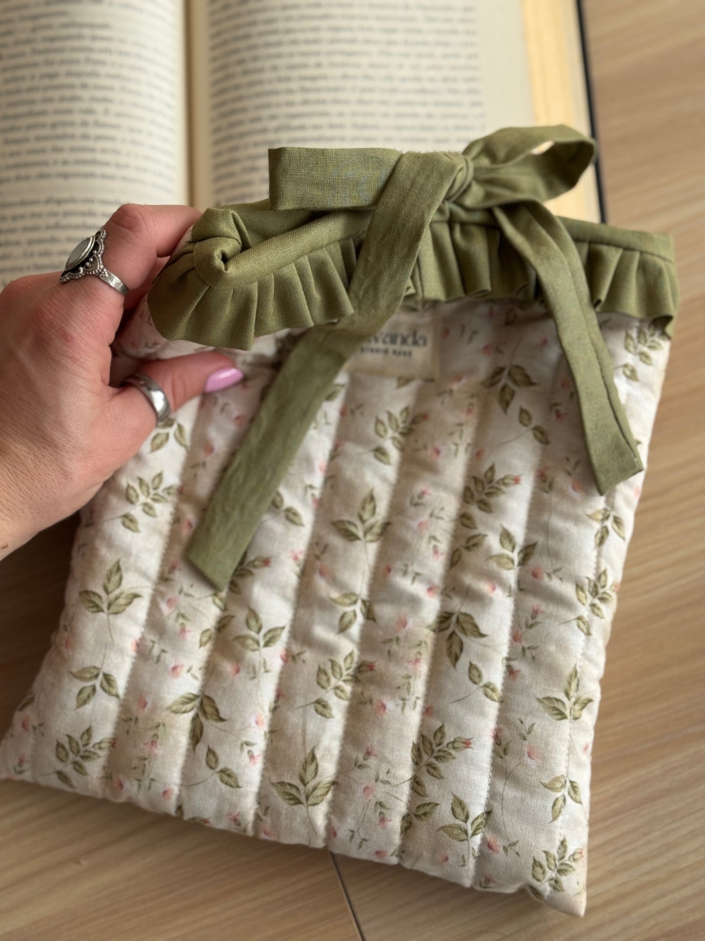 Book cover beige and green flowers