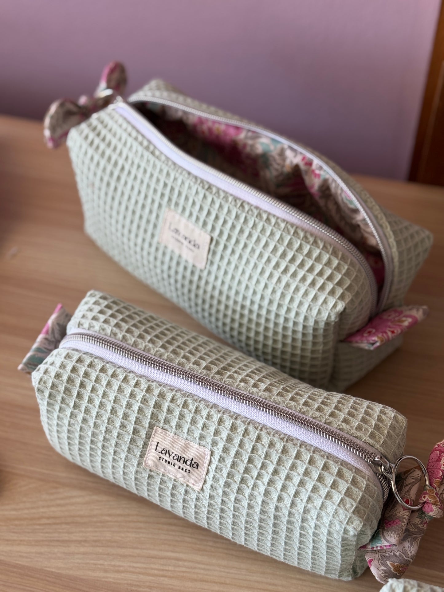 A.Pen cases🌸7