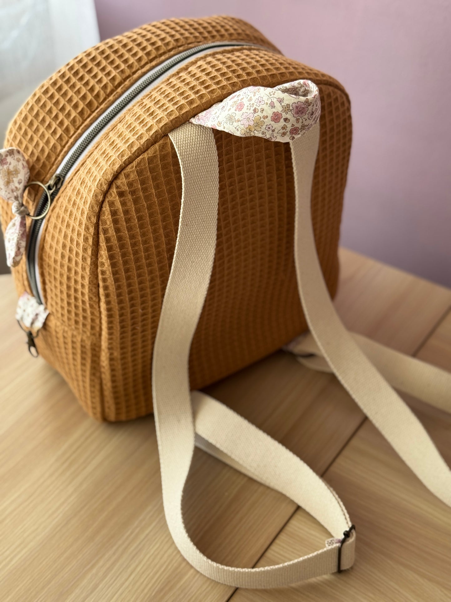 Backpack ocre waffle and pastel flowers🍂