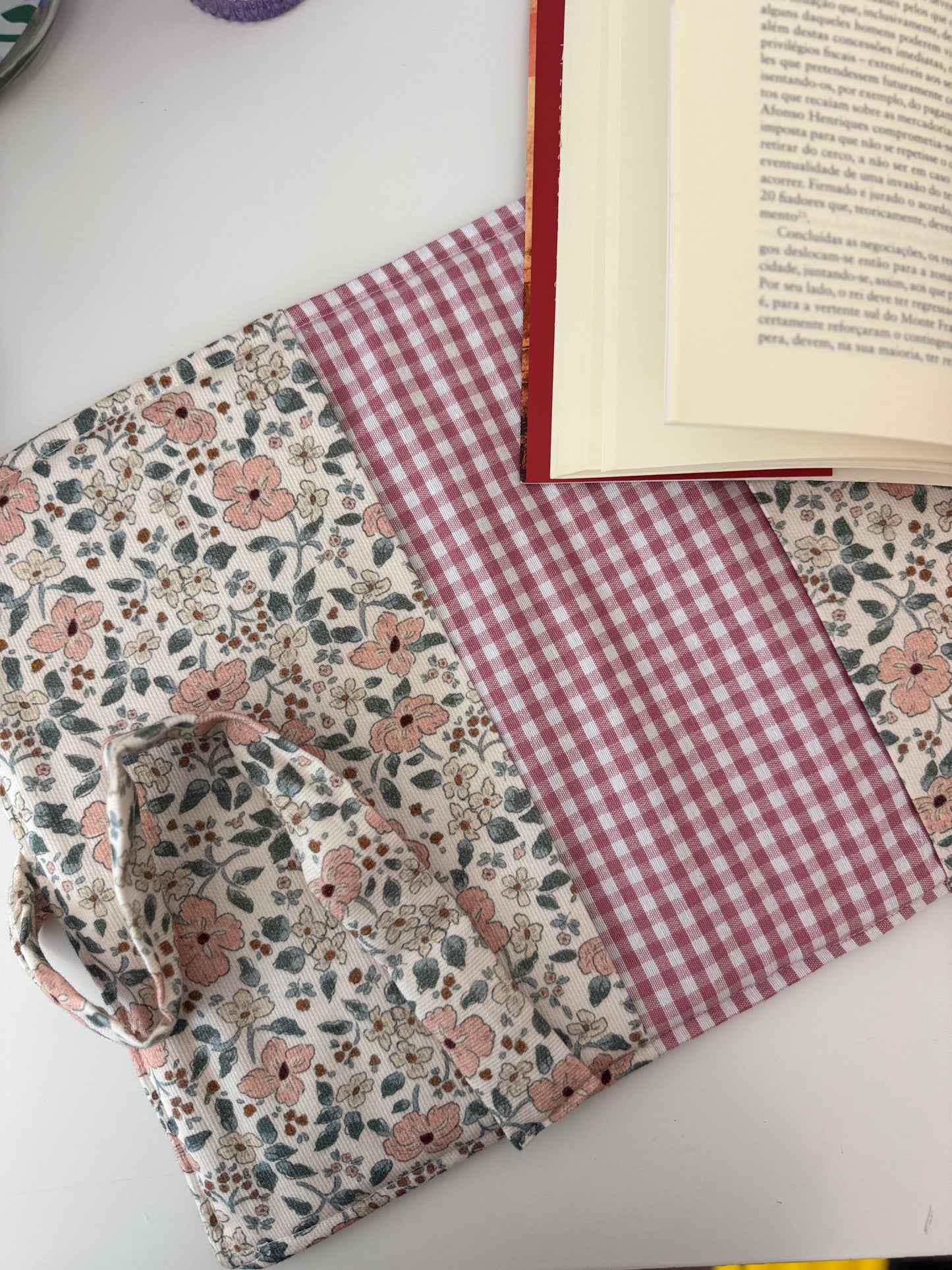 Book cover with flaps pastel flowers