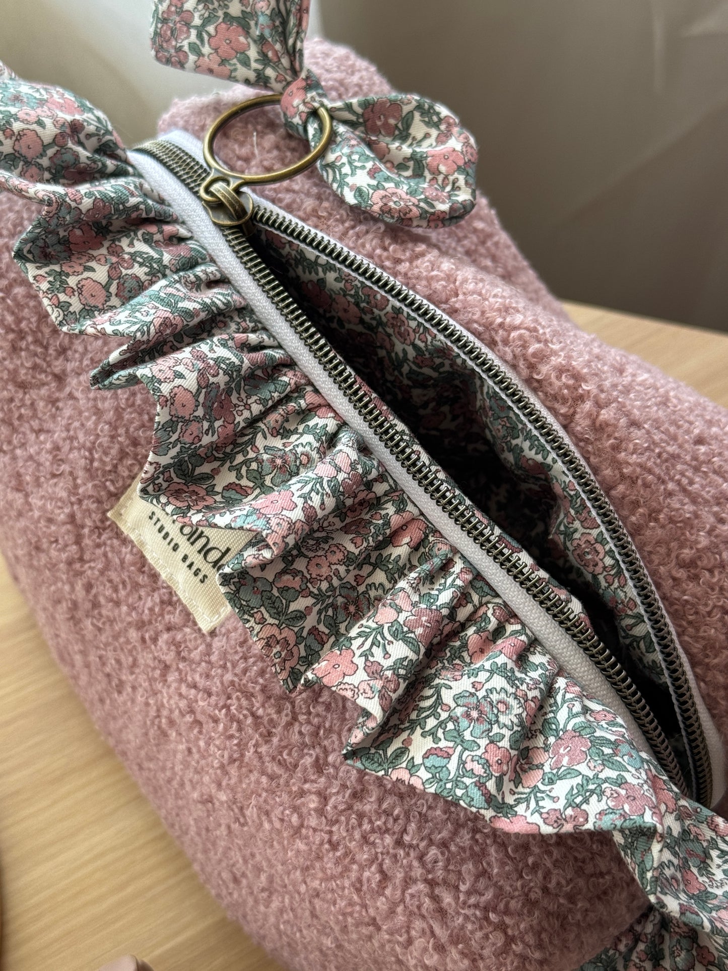 Fresia teddy cosmetic bag old pink with ruffle.