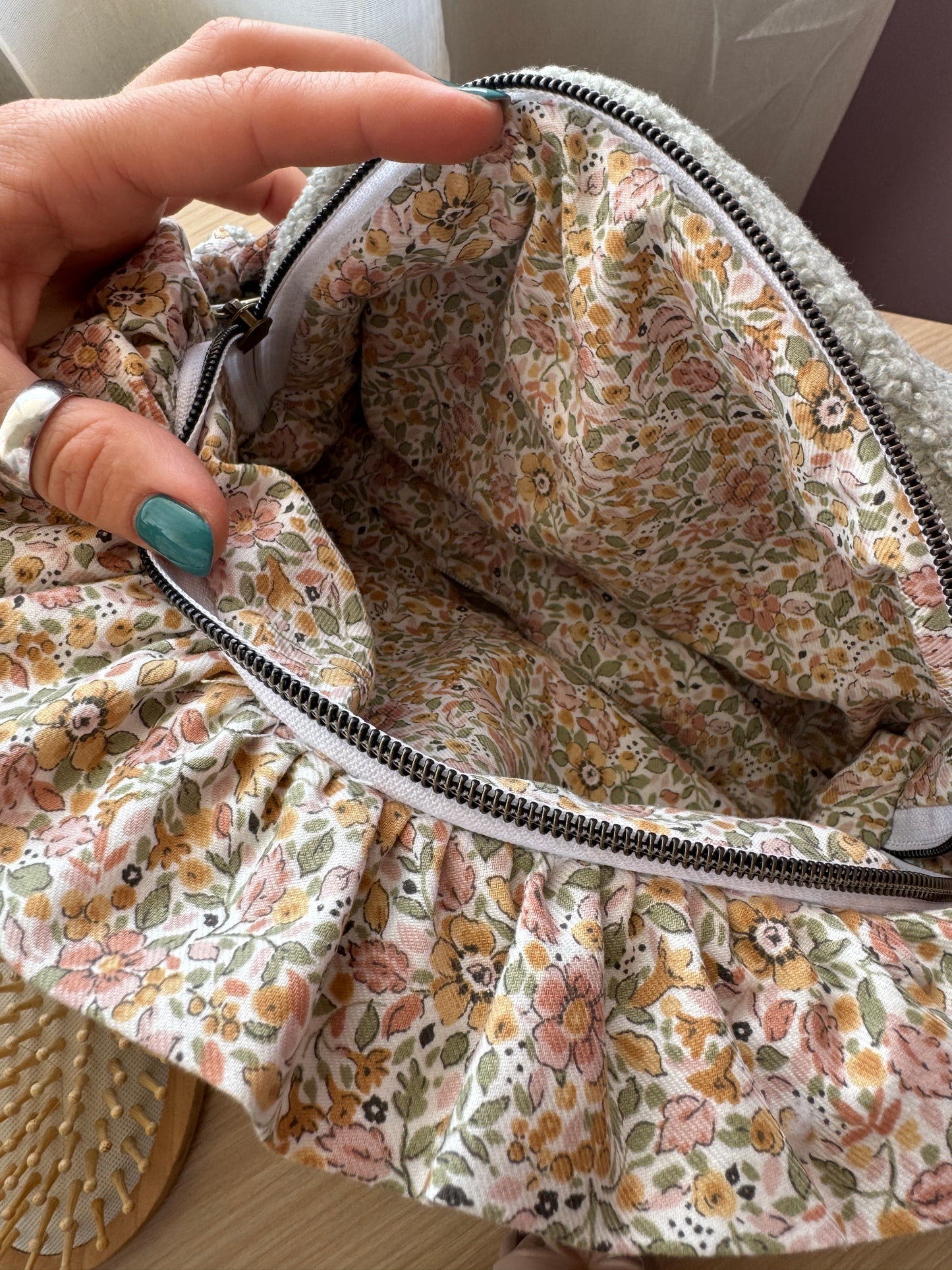 Fresia teddy cosmetic bag old green, with ruffle.