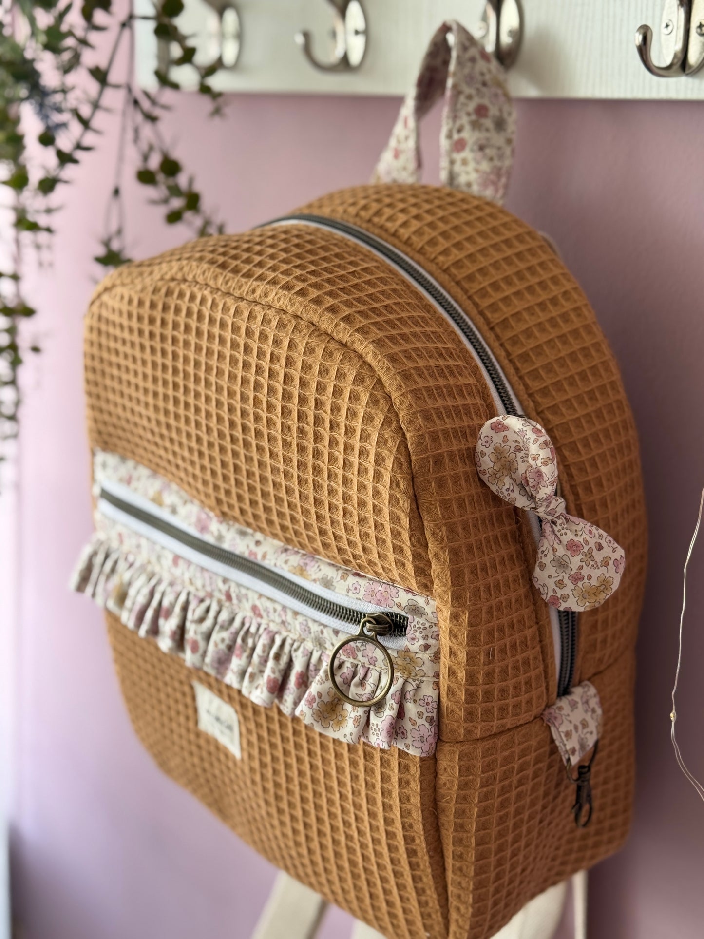 Backpack ocre waffle and pastel flowers🍂