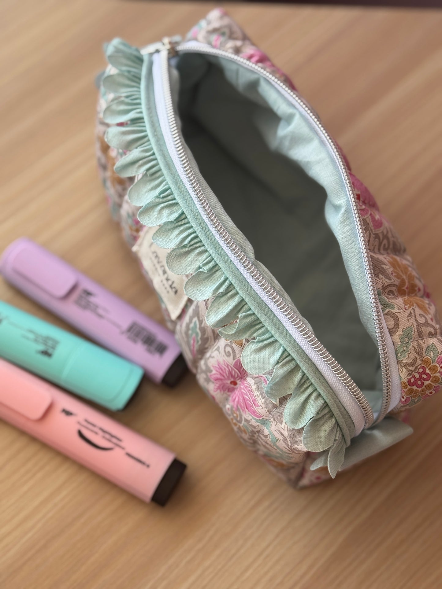 A.Pen cases🌸1