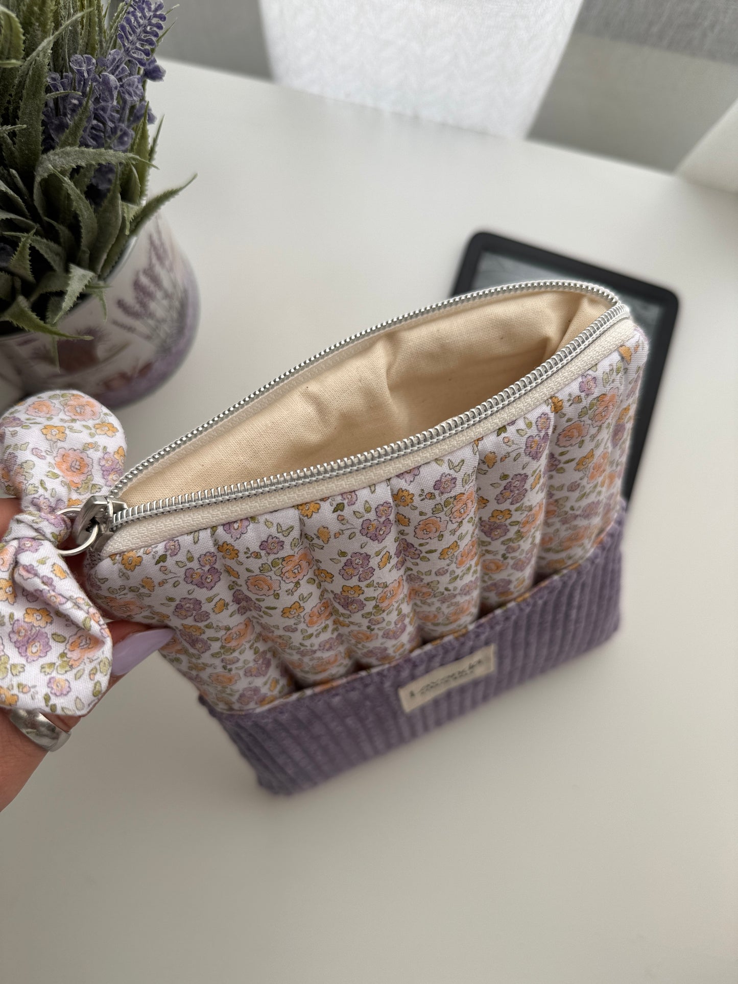 Kindle sleeve lilac lavander
