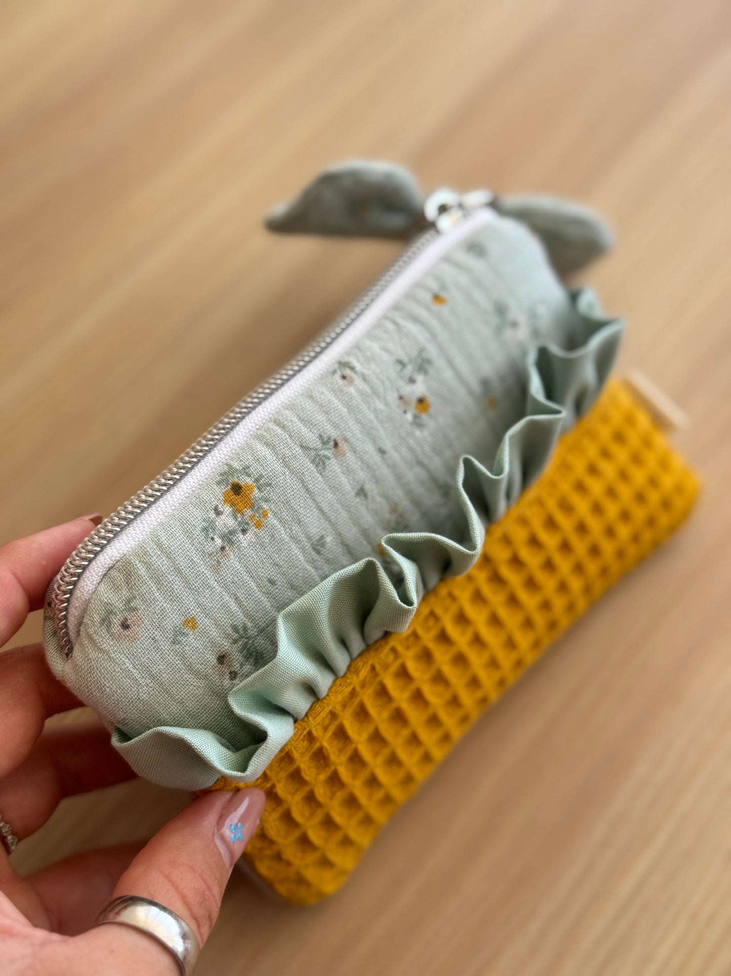 Mini pouch camellia 10