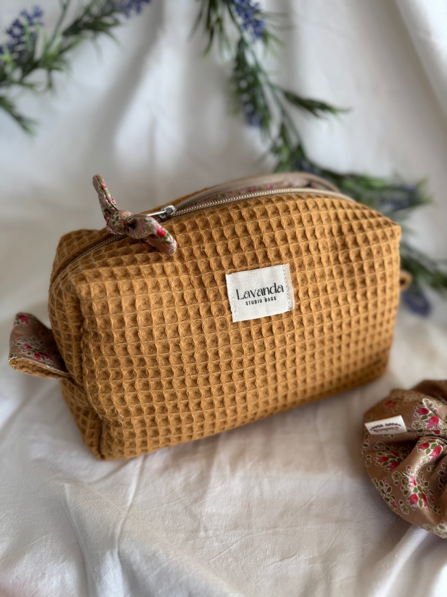 c.Cosmetic bag cinammon ,cinnamon waffle fabric.