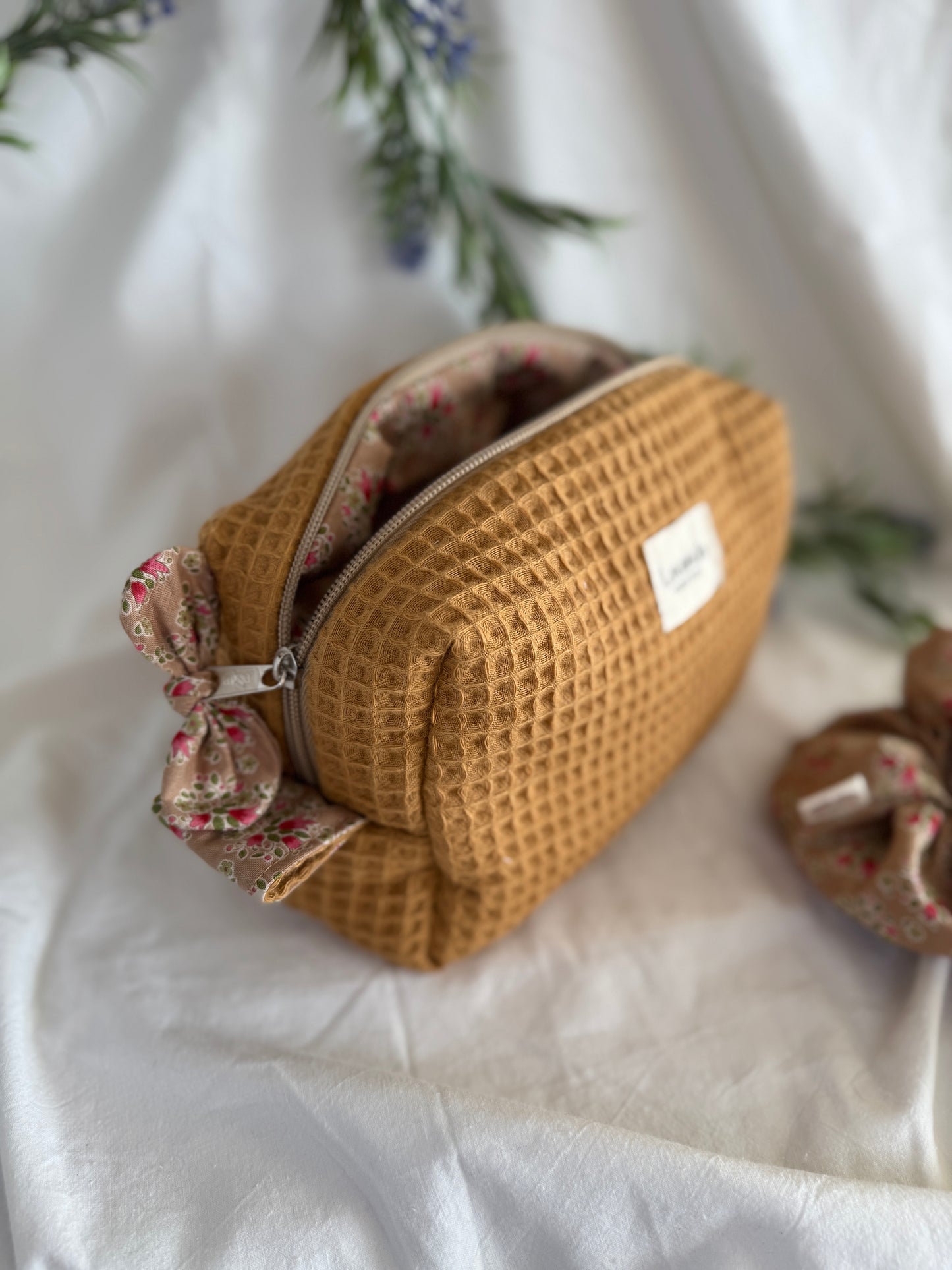 c.Cosmetic bag cinammon ,cinnamon waffle fabric.