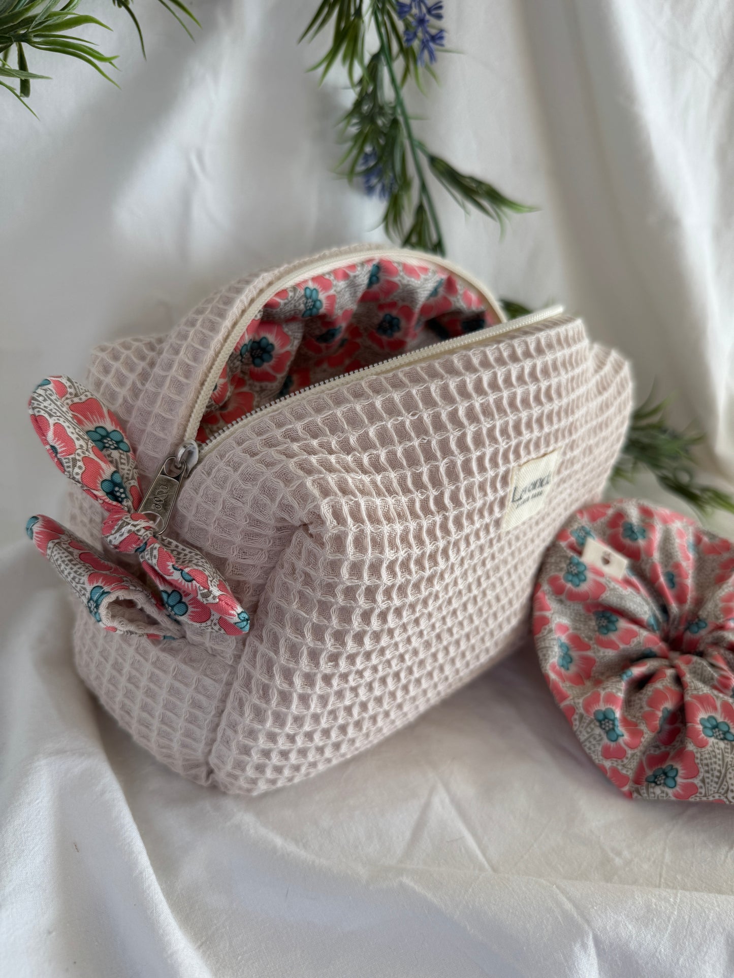Bolsa de cosméticos Ro, waffle beige vainilla.