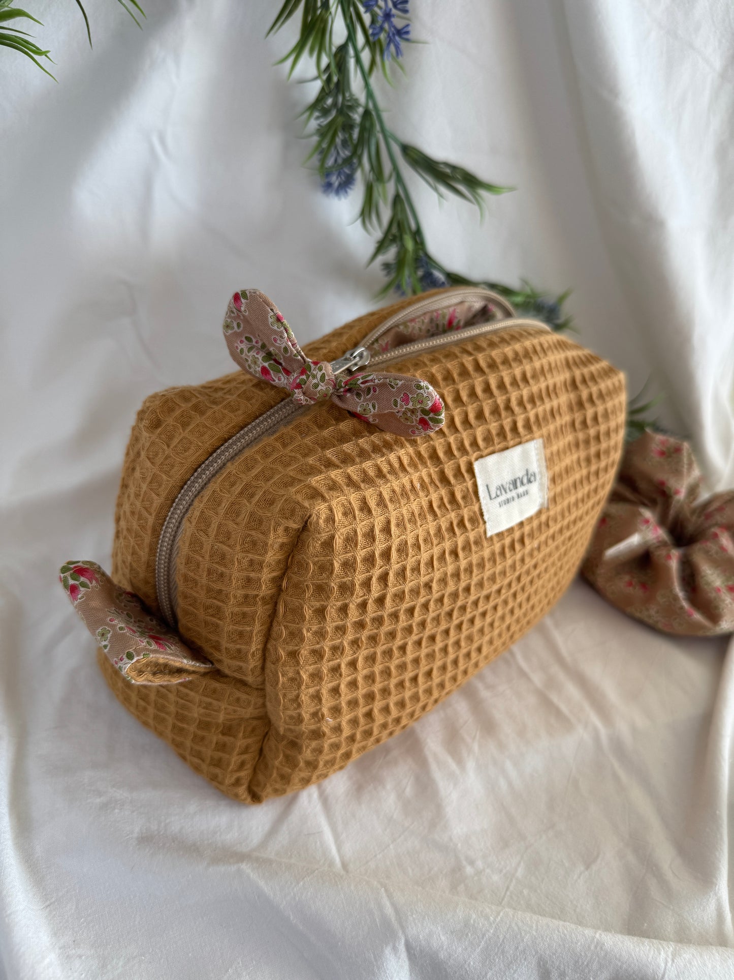 c.Cosmetic bag cinammon ,cinnamon waffle fabric.
