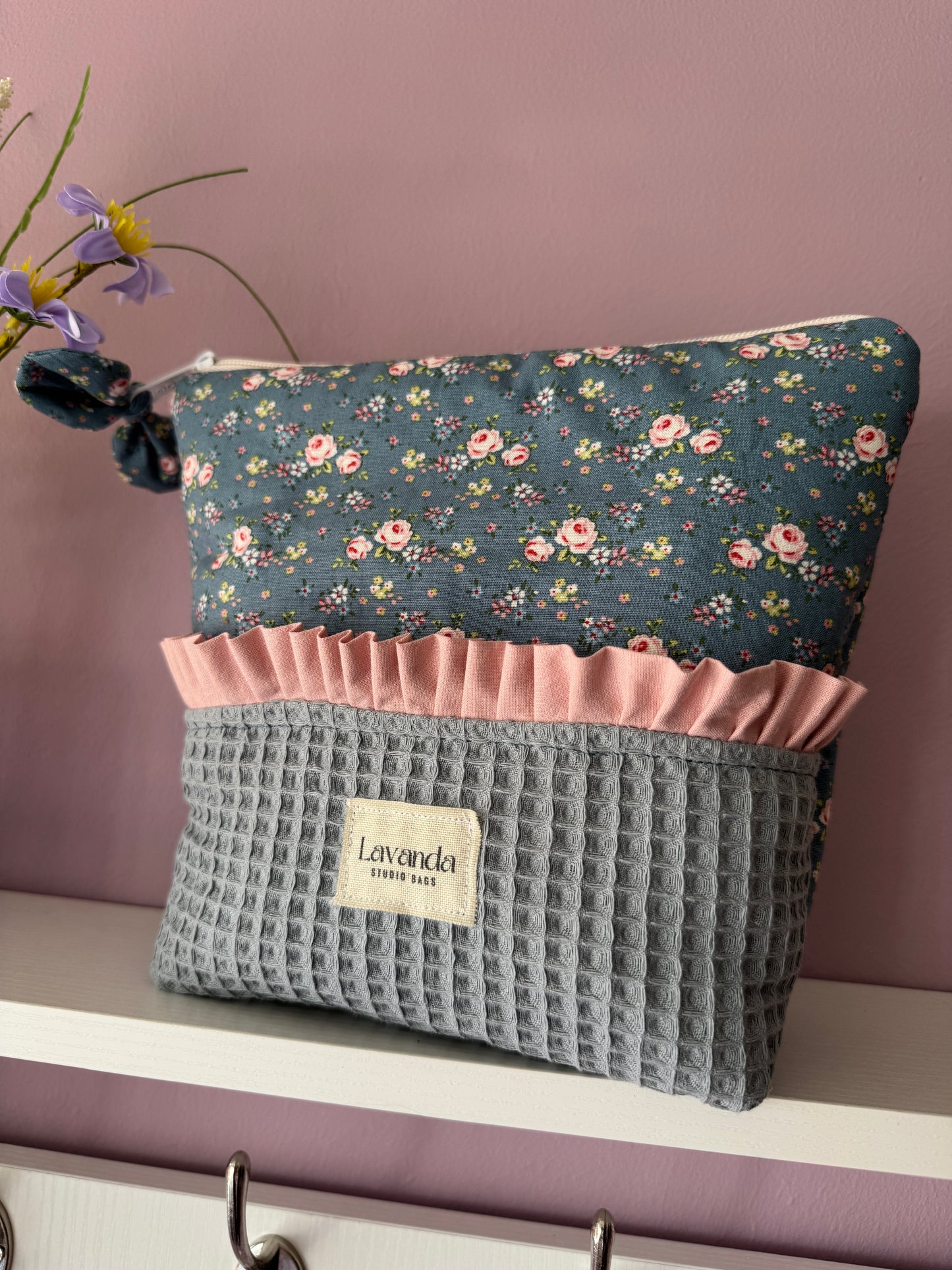 b.Cosmetic bag cosmos