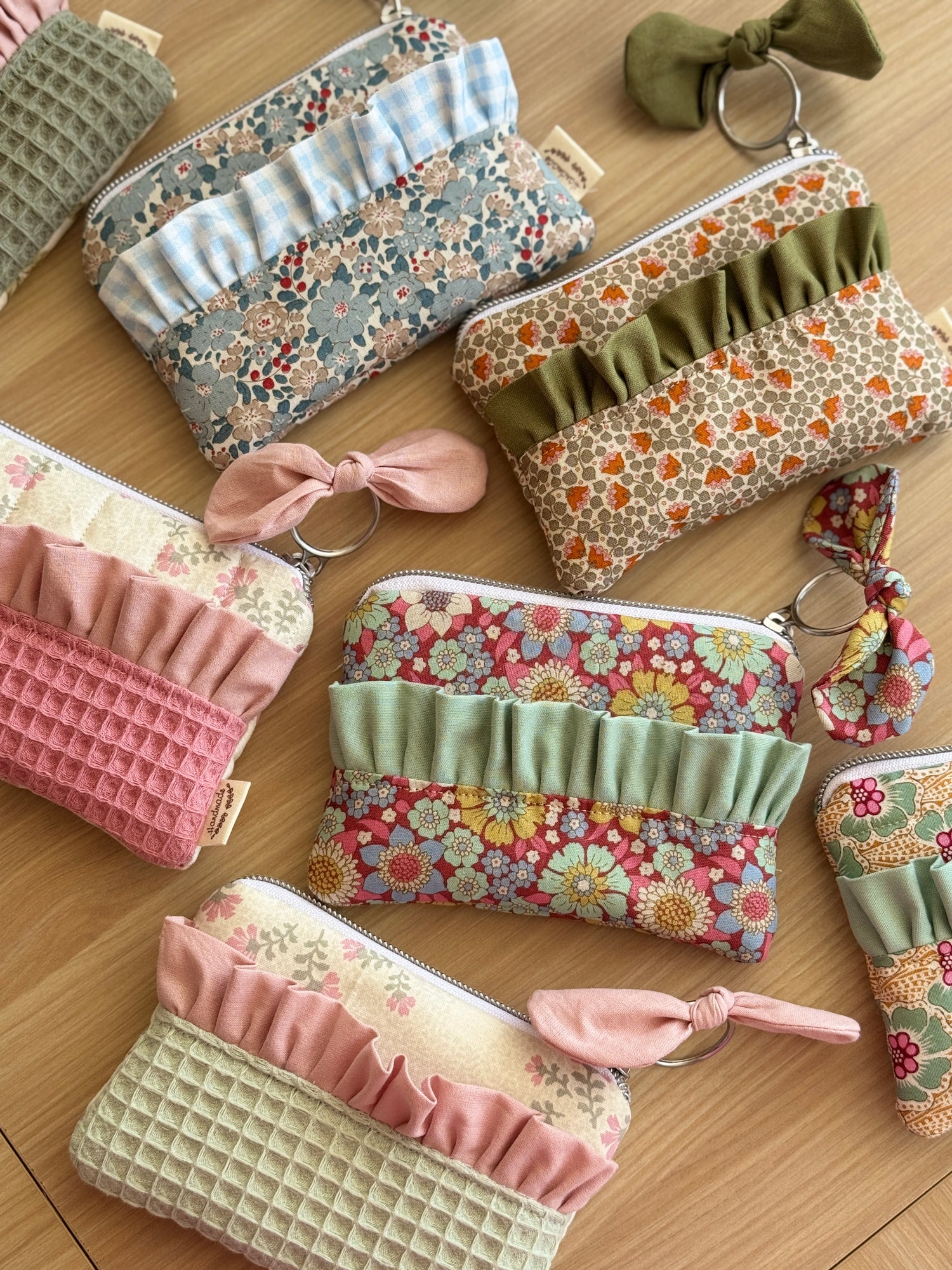 Mini pouch camellia🌸
