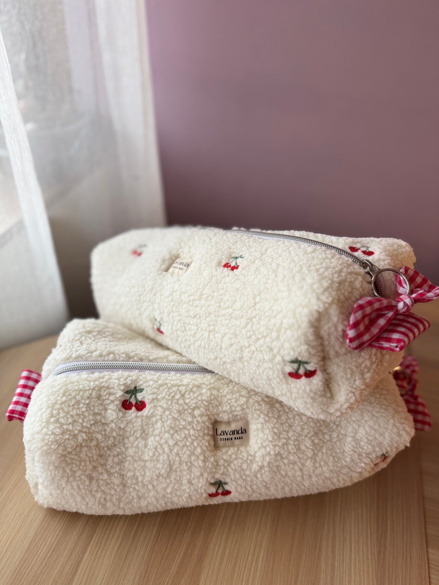 One left! Cherry Dyson airwrap bag 🍒