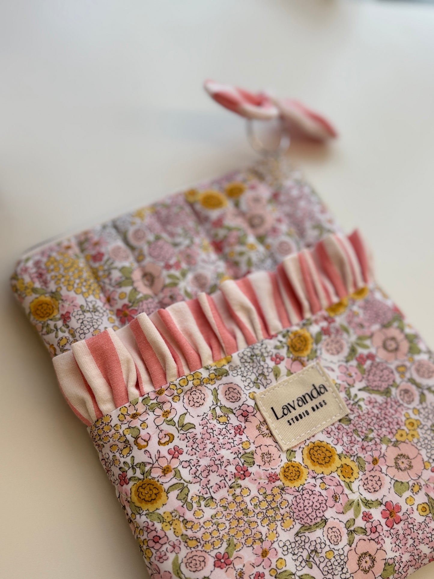 Capa para Kindle cápsula rosa