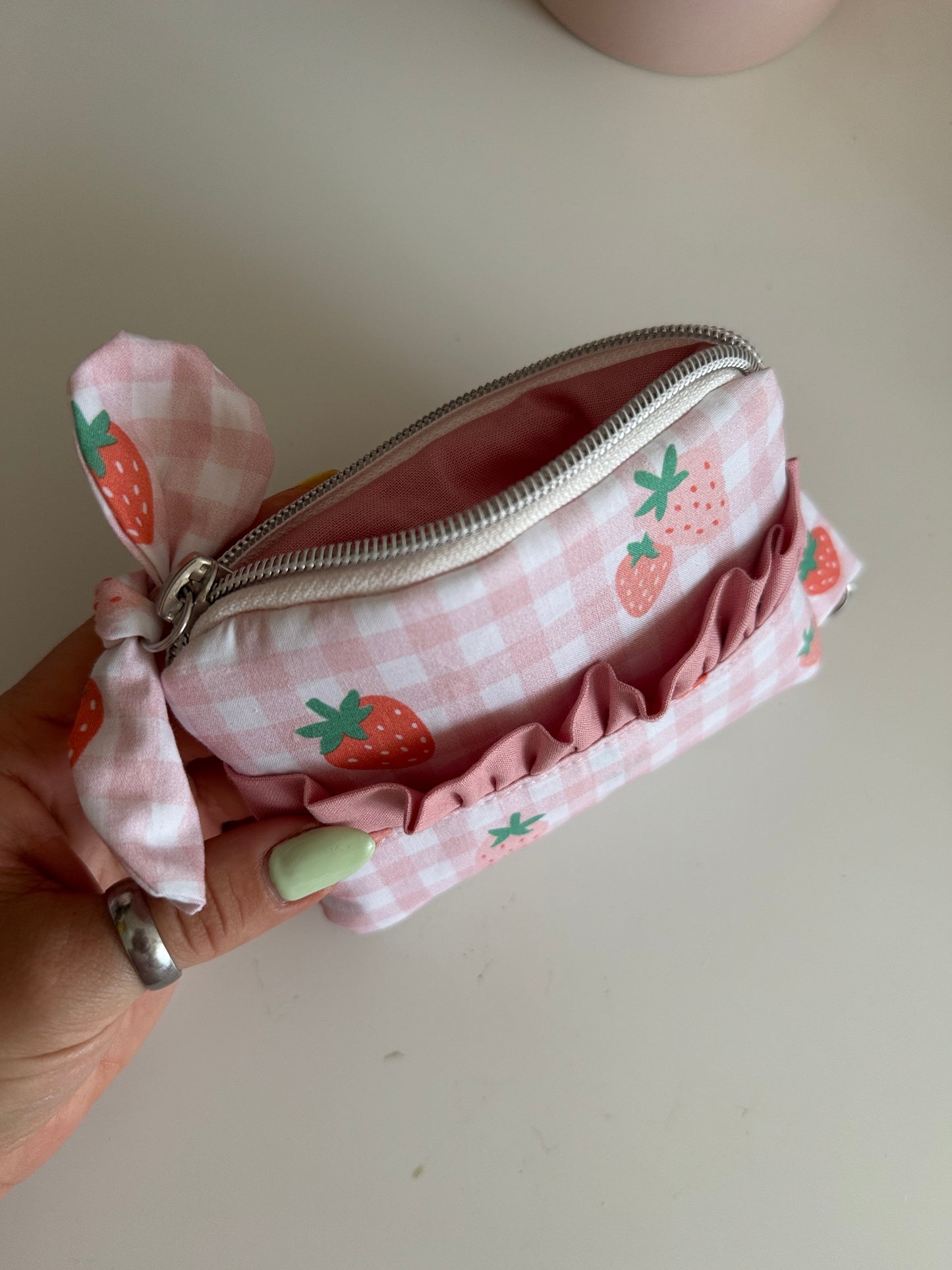 Mini pouch camellia 7 strawberry