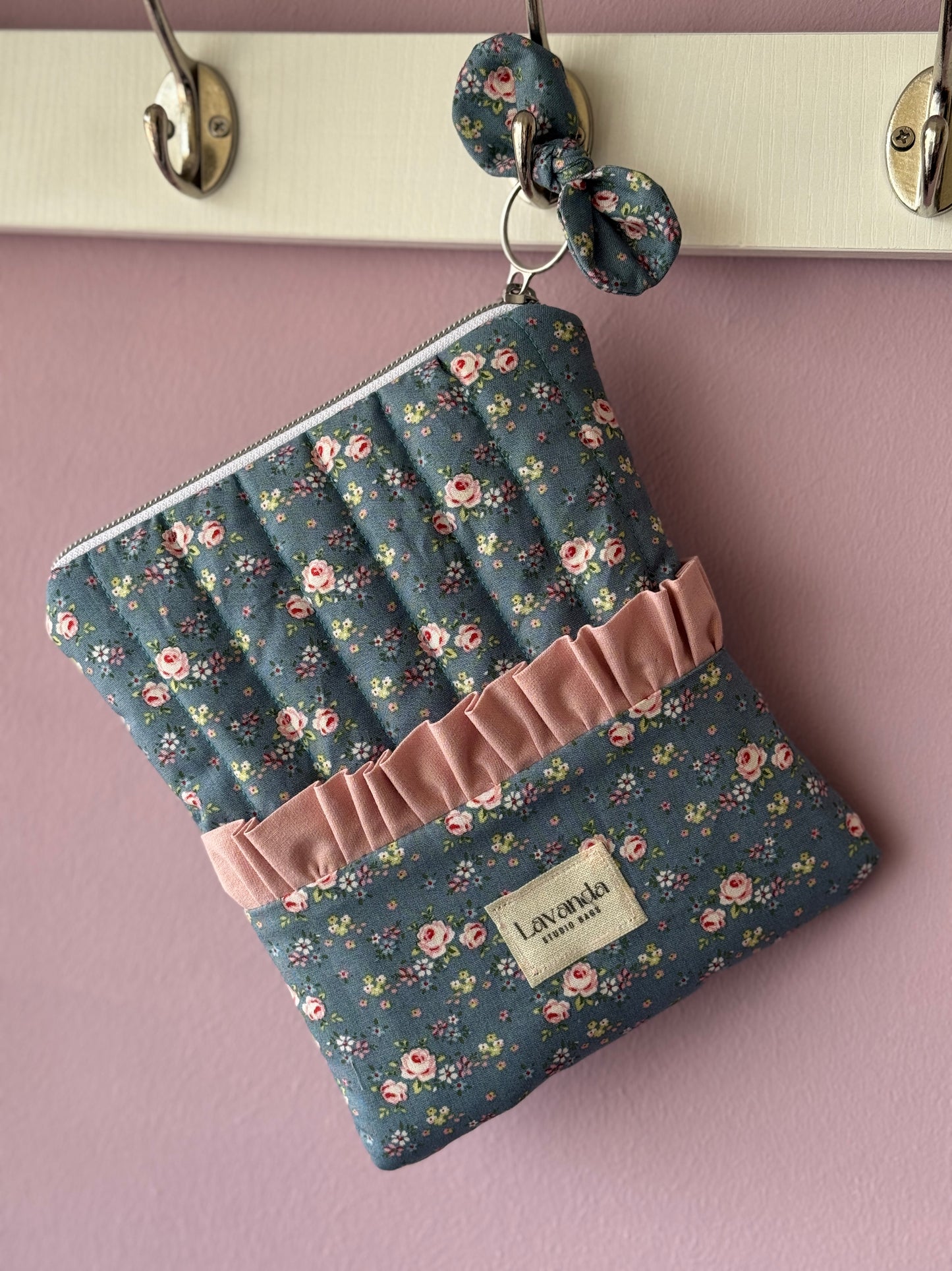 Kindle sleeve floral