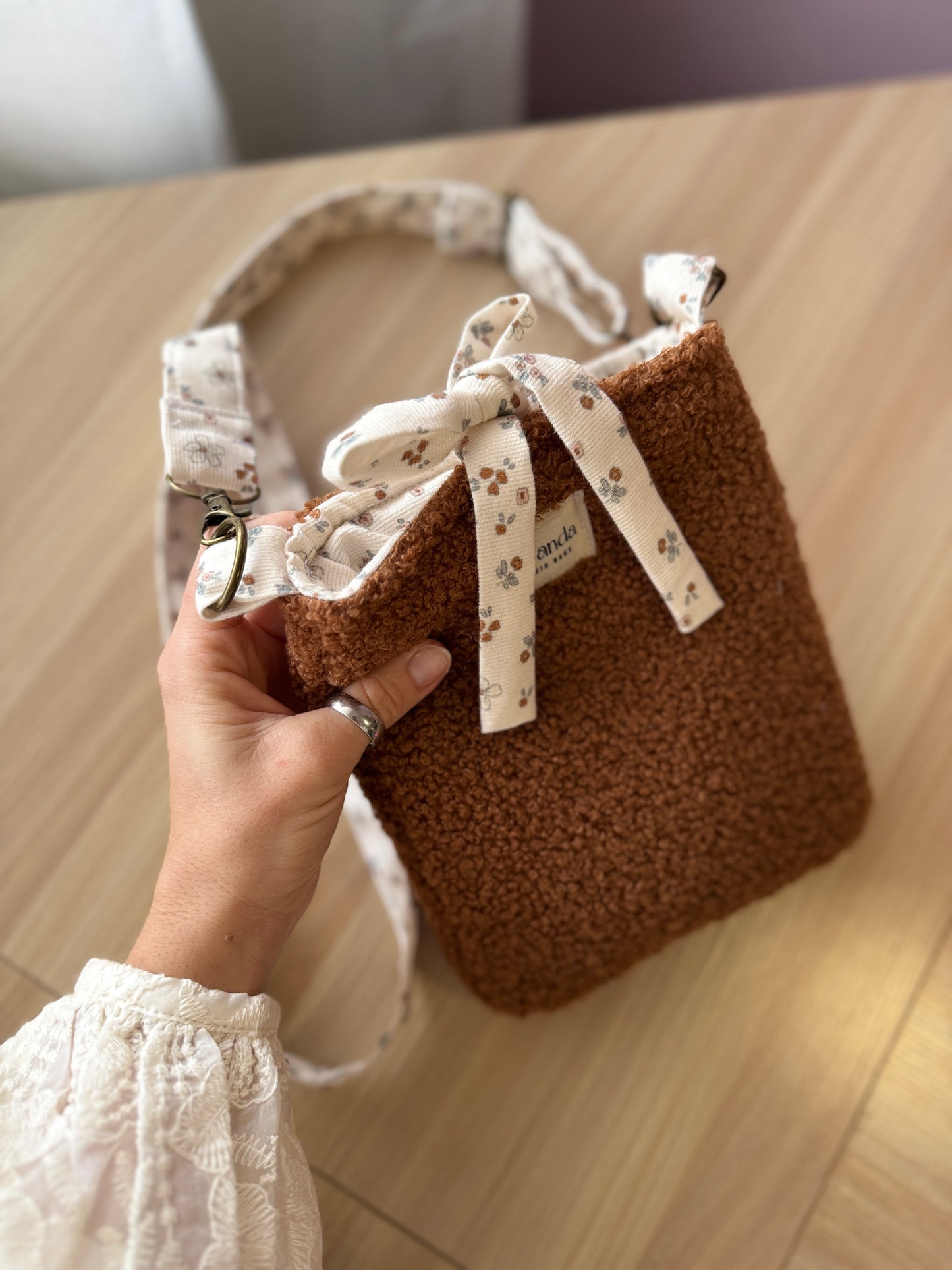 Bolso bandolera para teléfono de peluche 7🍂