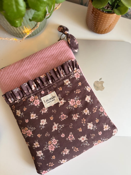 Laptop/ iPad/ tablet sleeve 🍂