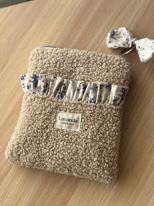 Kindle sleeve teddy beige and flowers