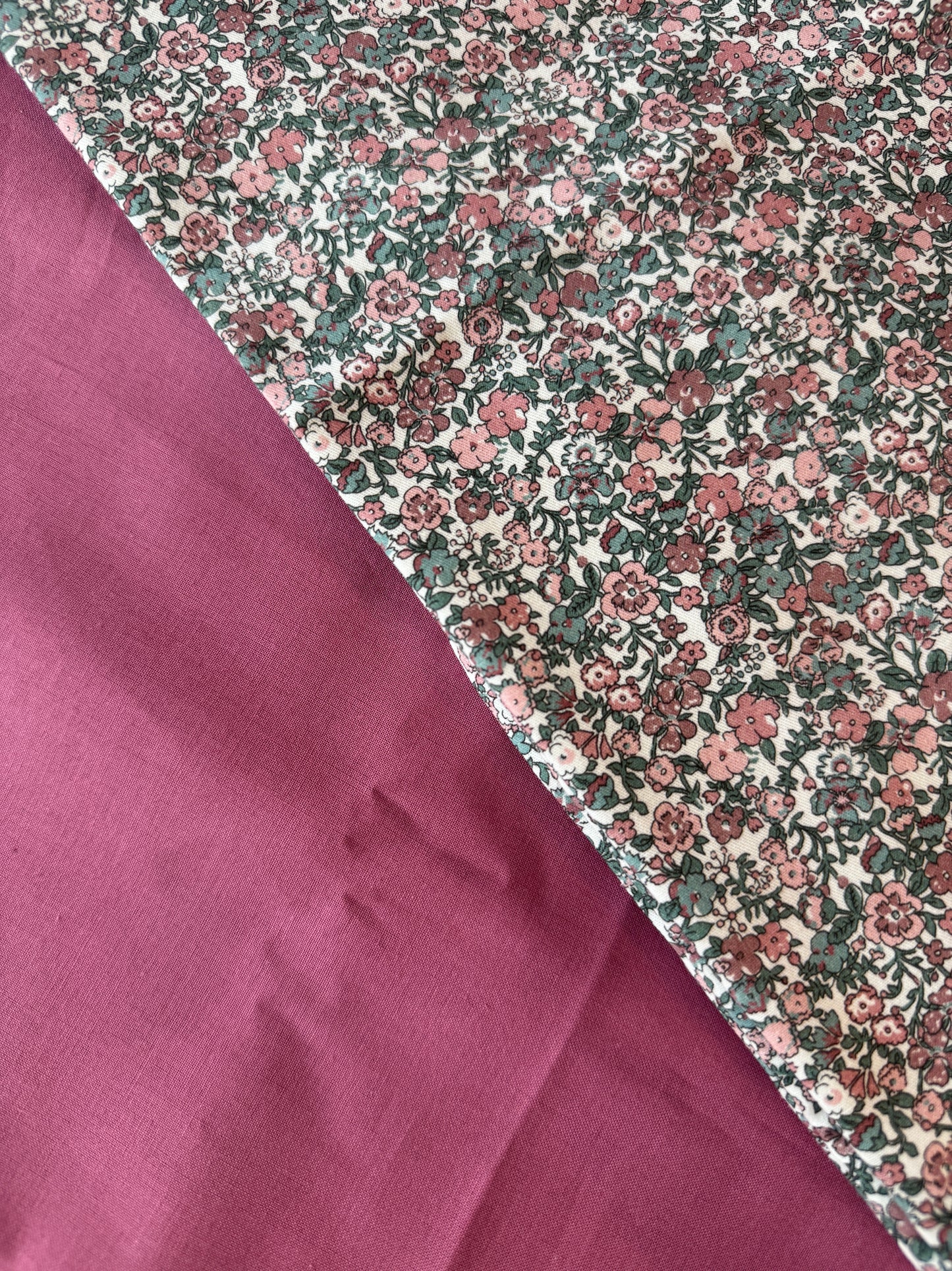 Fresia cosmetic bag coffe and flowers with ruffle.