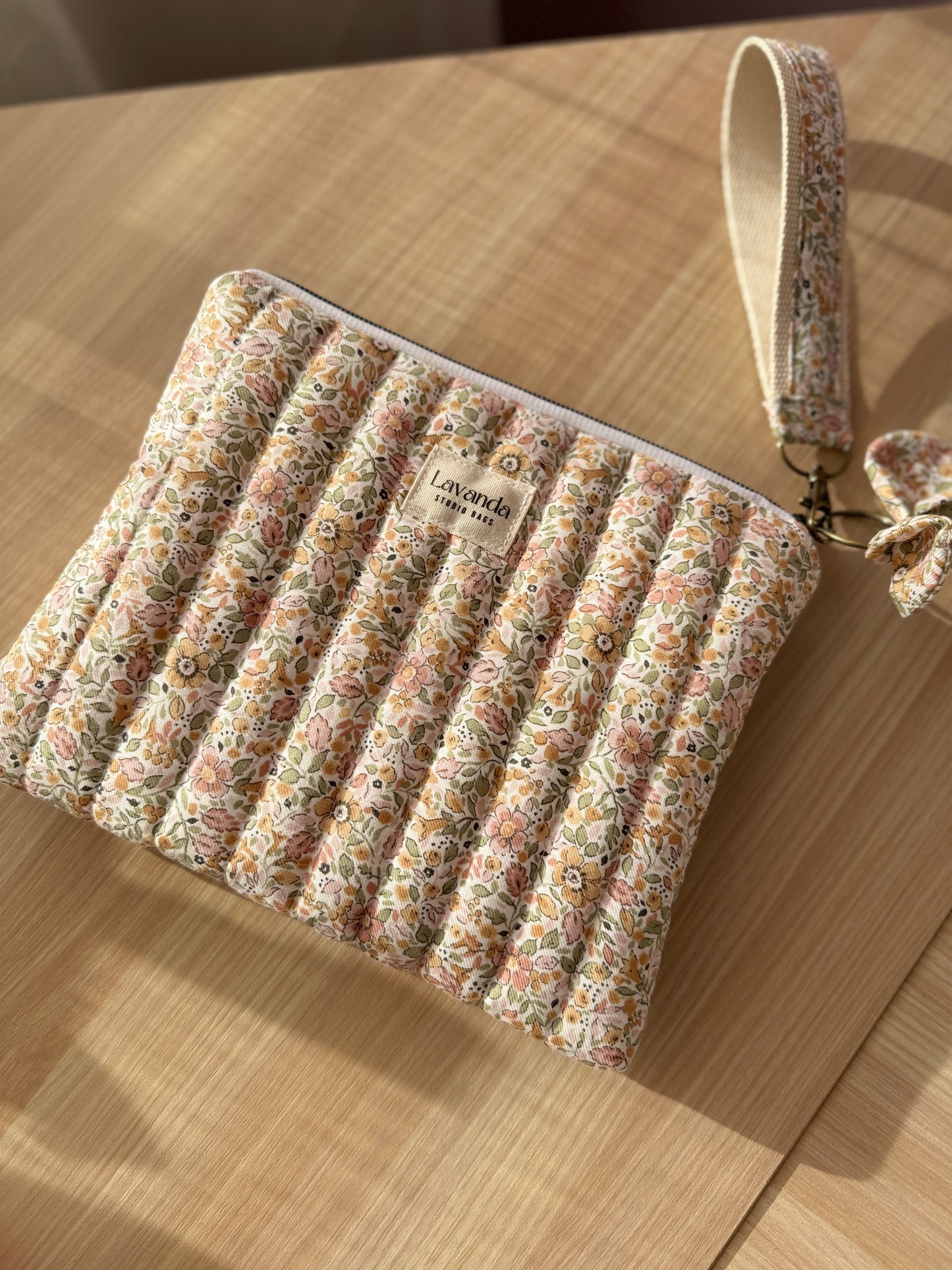 Make up bag green flowers