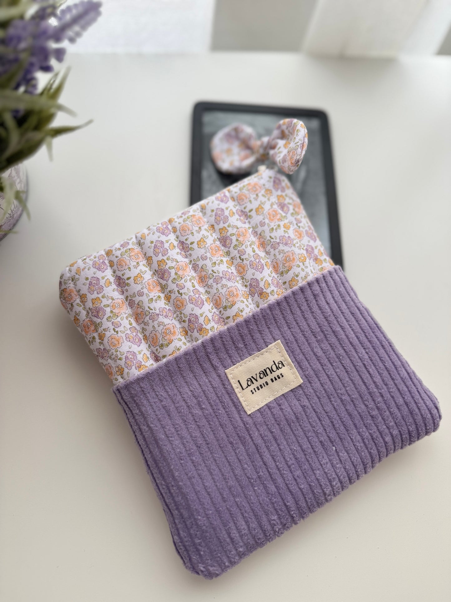 Kindle sleeve lilac lavander