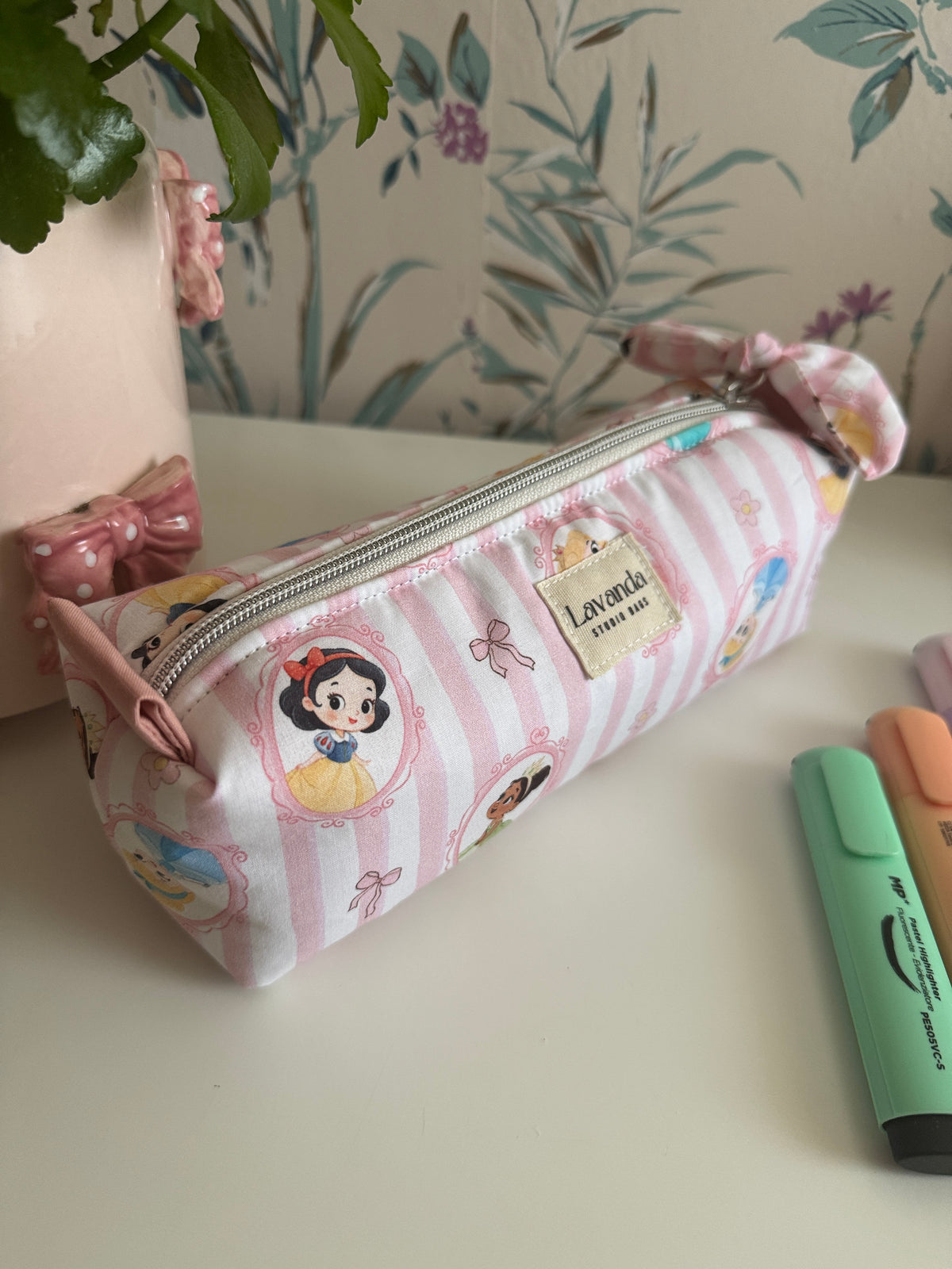 A.Estuches para lápices de princesa🎀