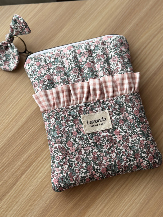 Kindle sleeve flowers and Vichy