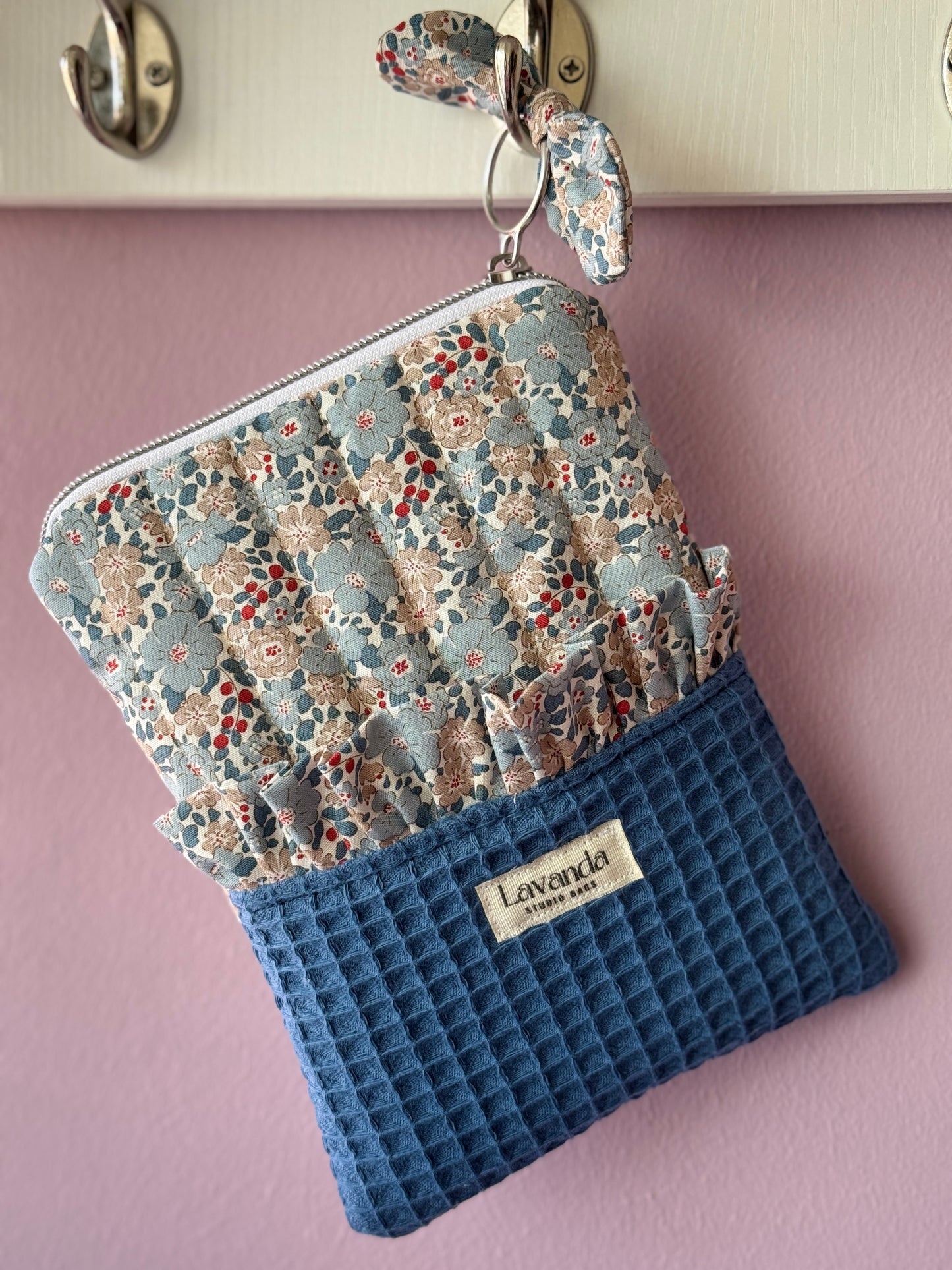 Kindle sleeve blue waffle and pocket