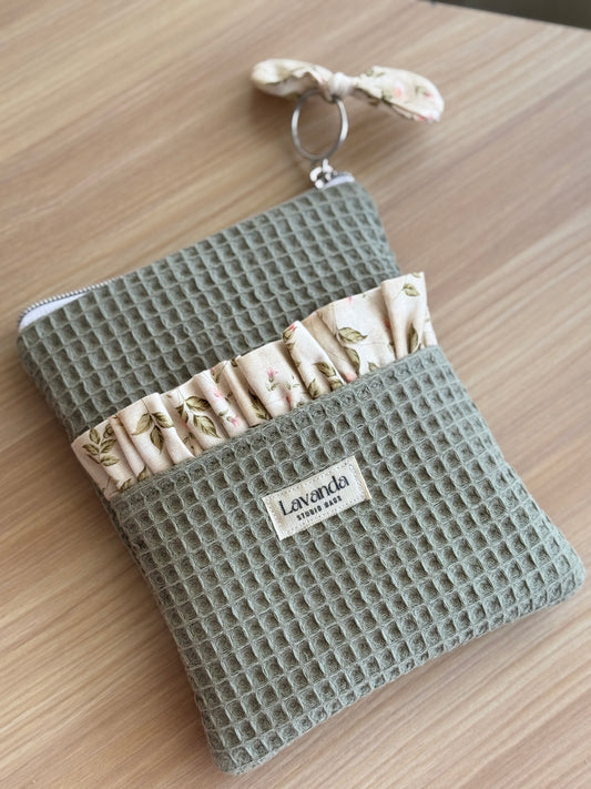 Kindle sleeve waffle green garden