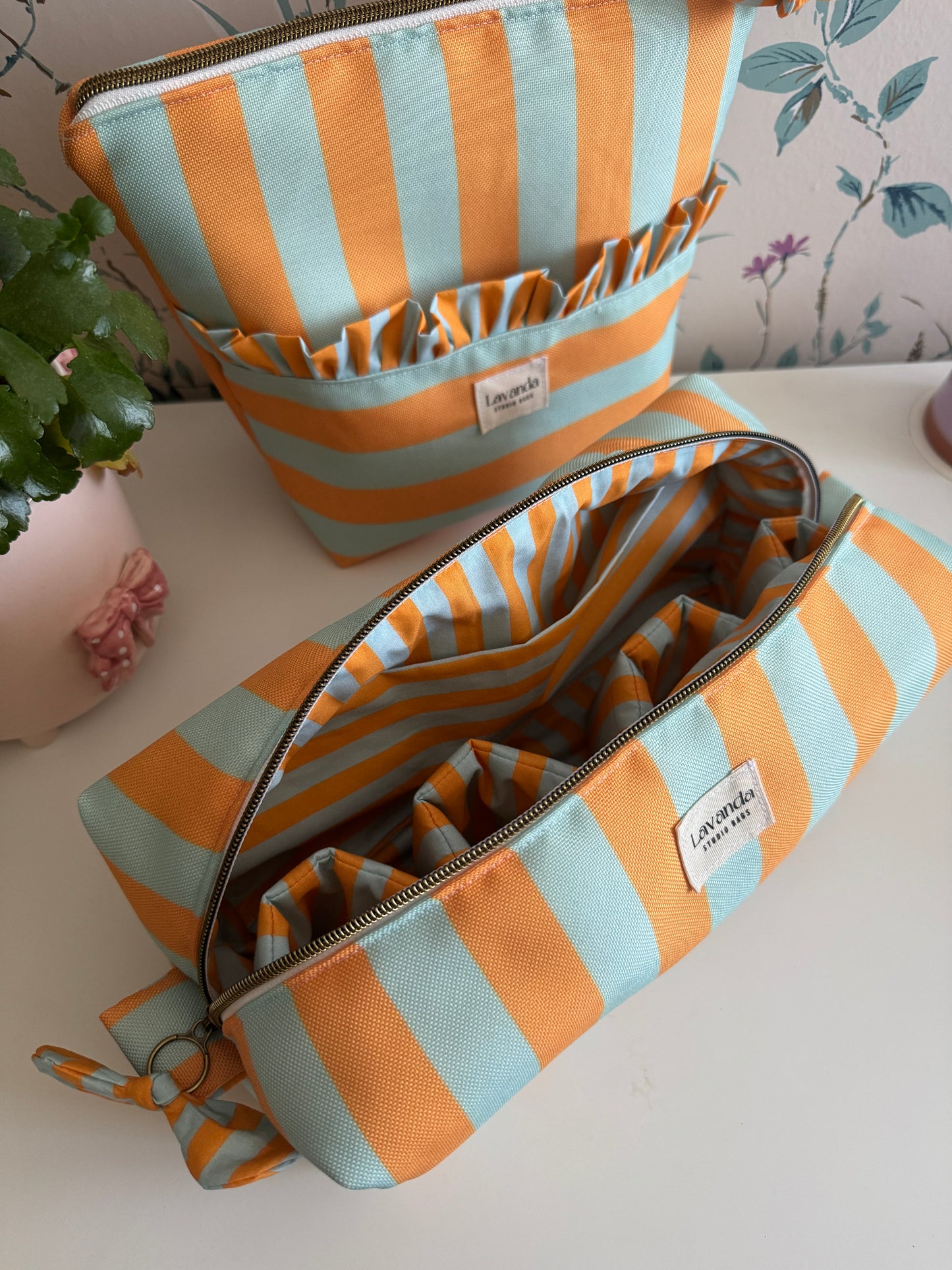 Dyson airwrap bag strap mint and orange