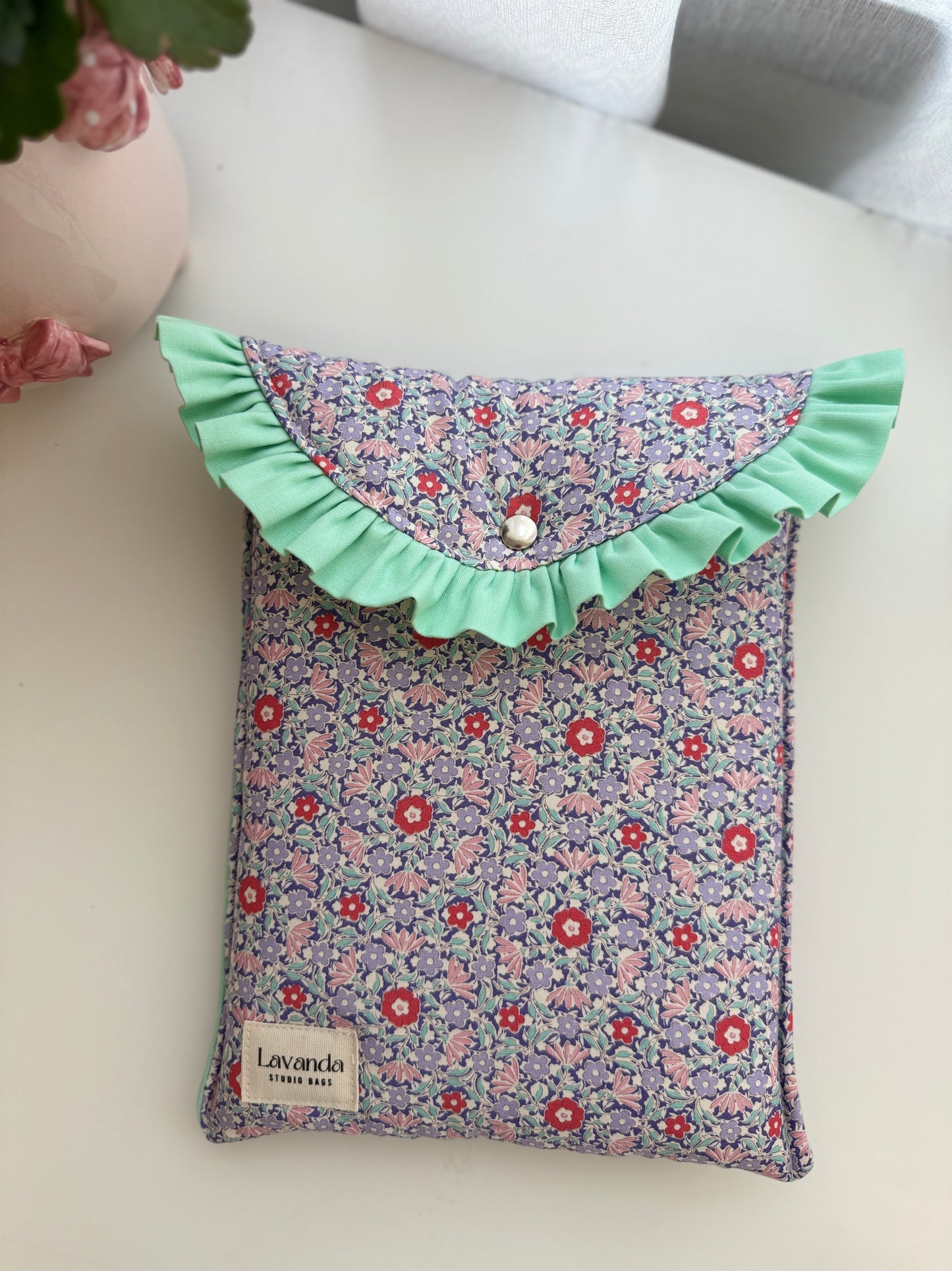 Novo! Capa para livro com folho floral e verde