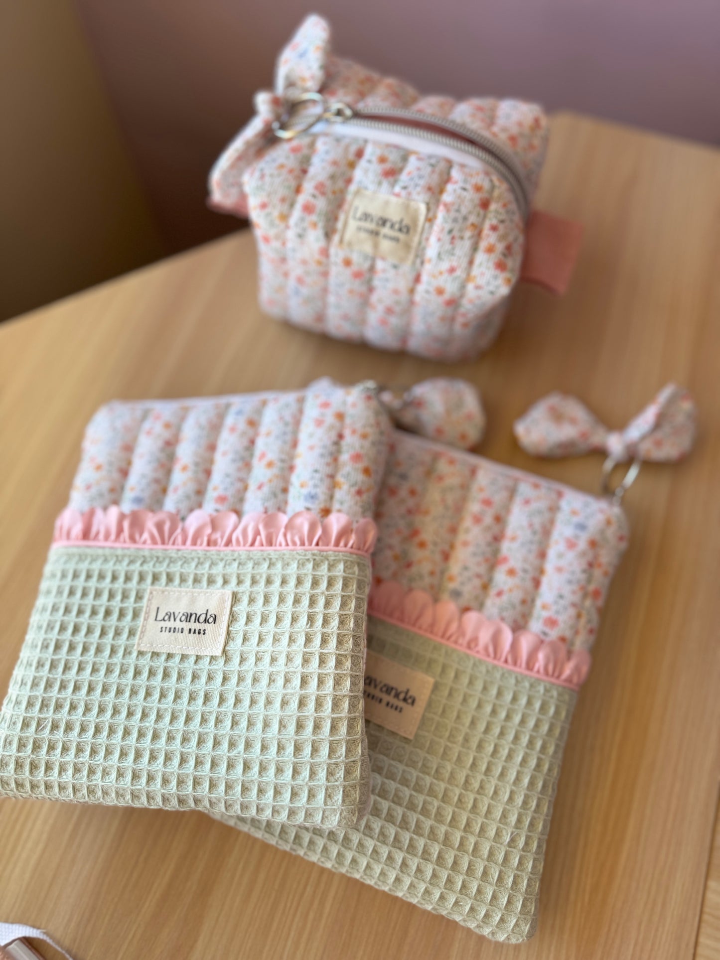 Mini happy box pastel flowers