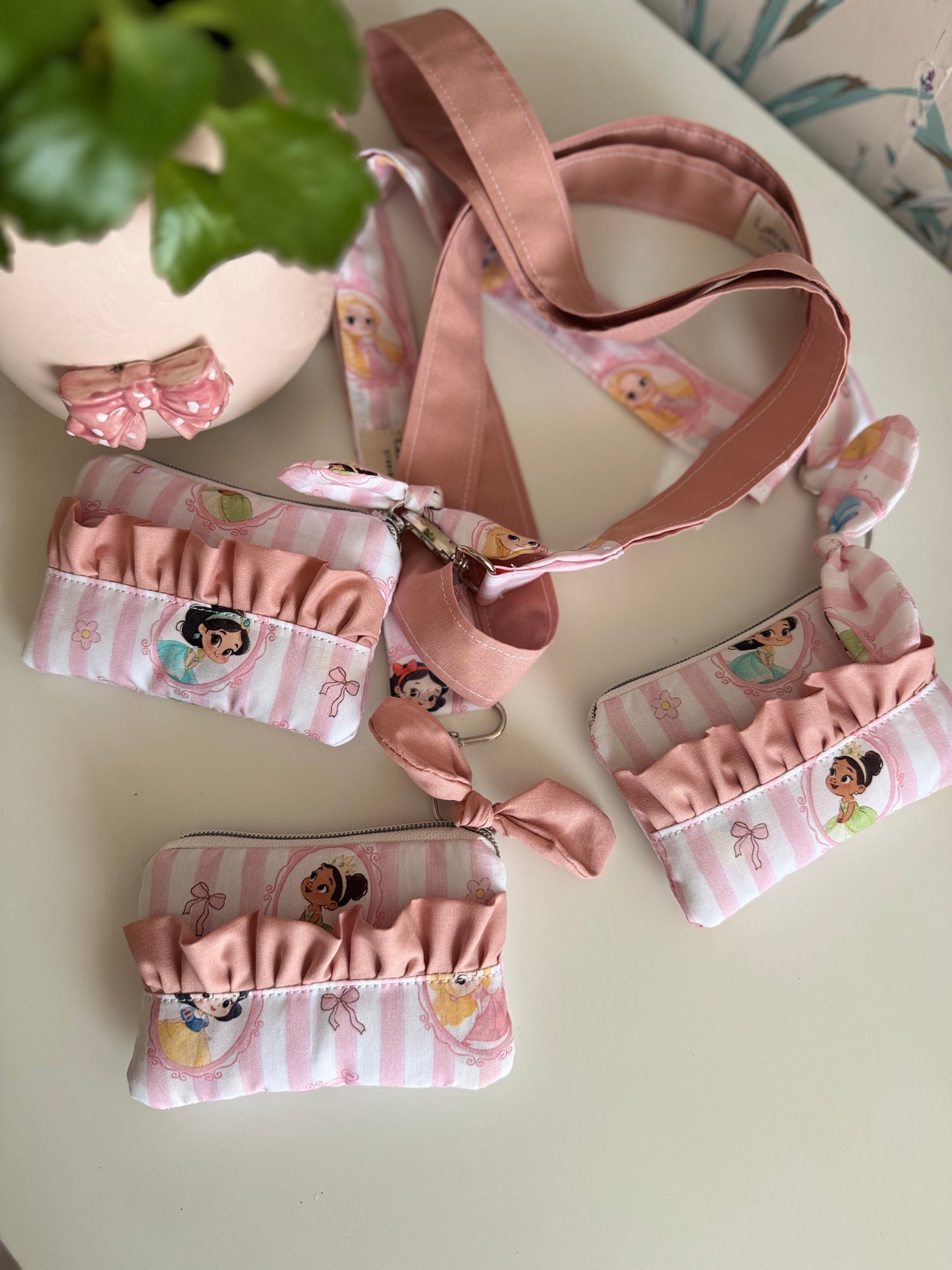 Lanyards + mini pouch princess🎀