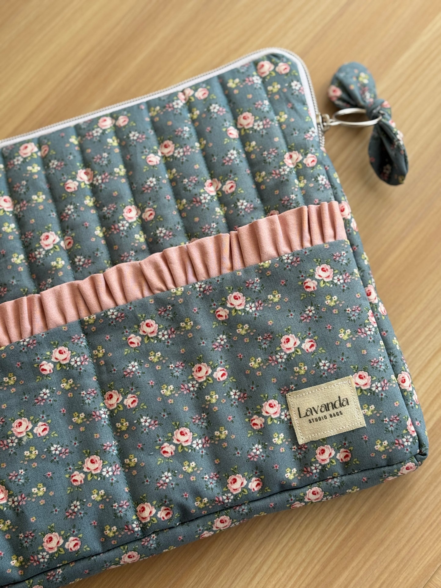 Ocean blue flowers laptop case.