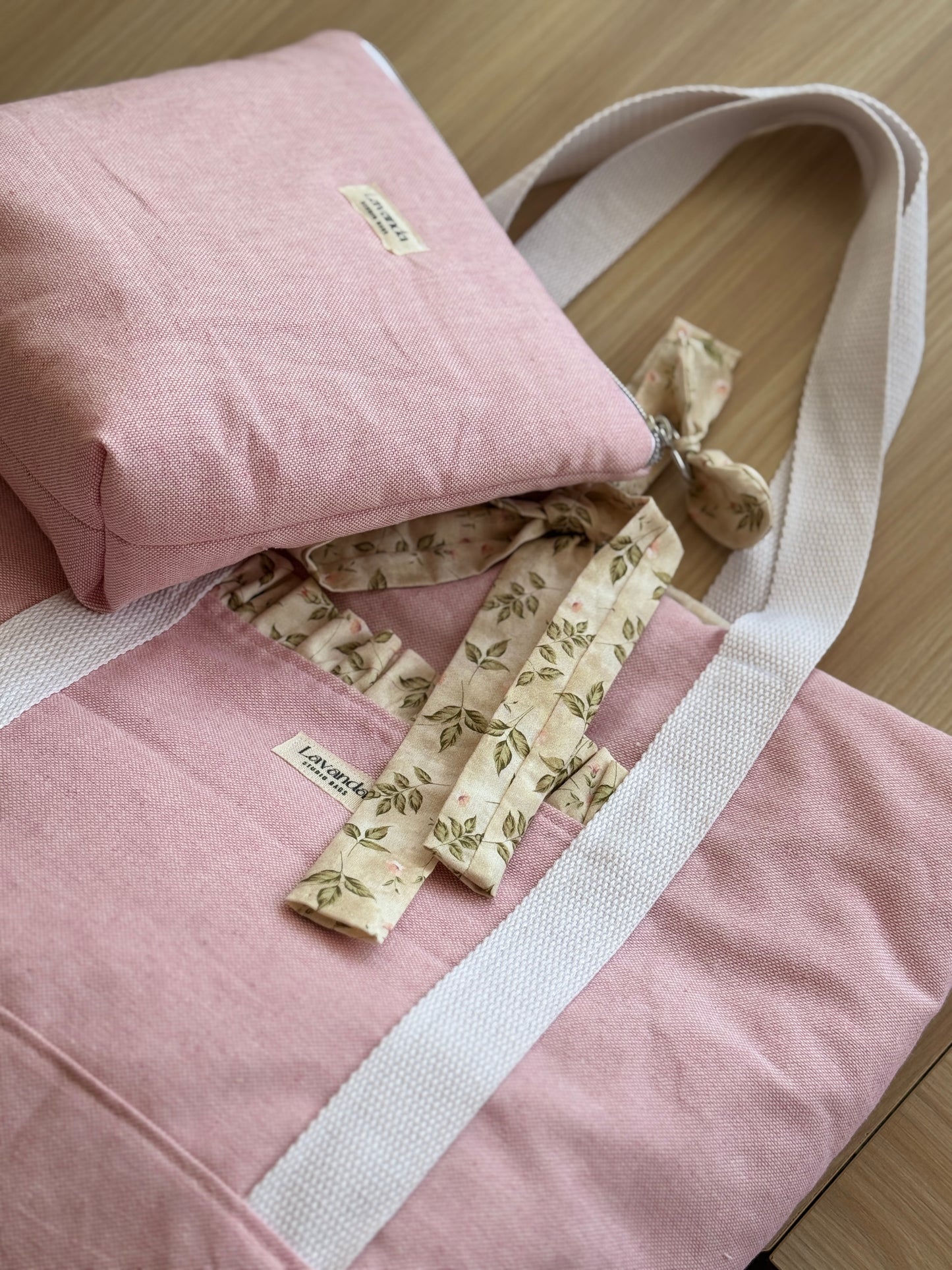 b.Cosmetic bag cosmos pastel pink