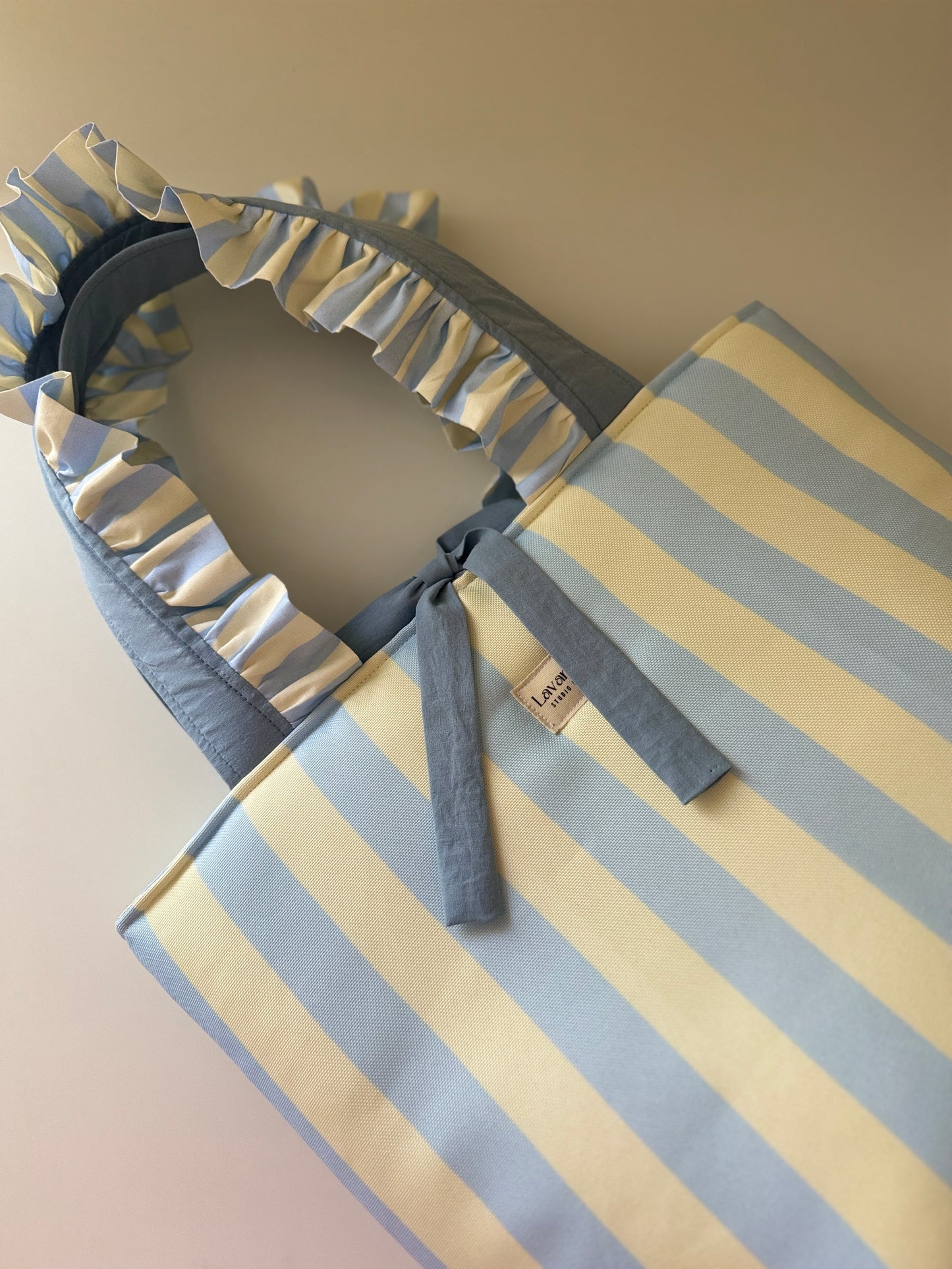 Bolso tote impermeable a rayas Amarilis🌸