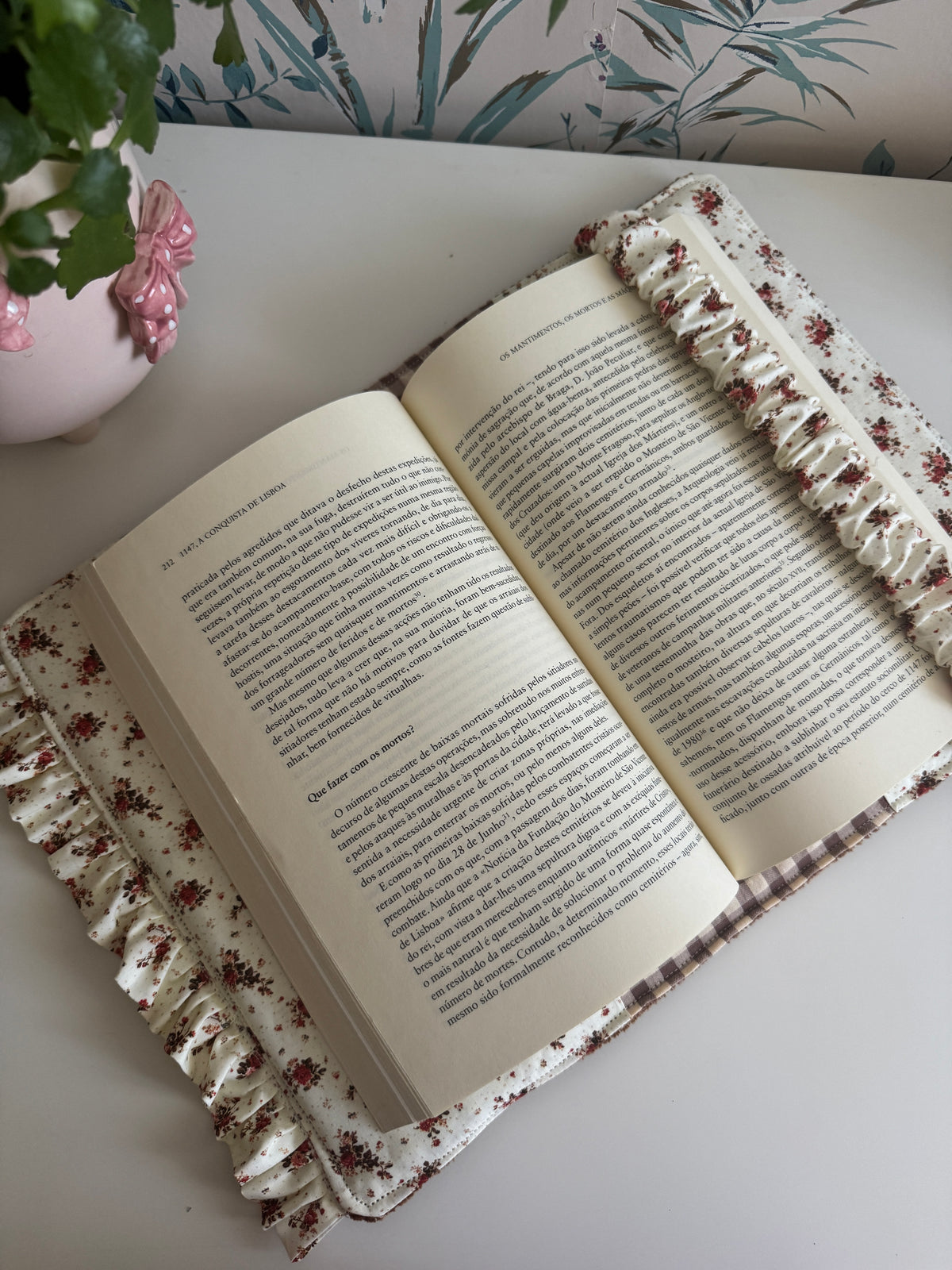 New! Book cover with flaps pana, flowers and Vichy brown