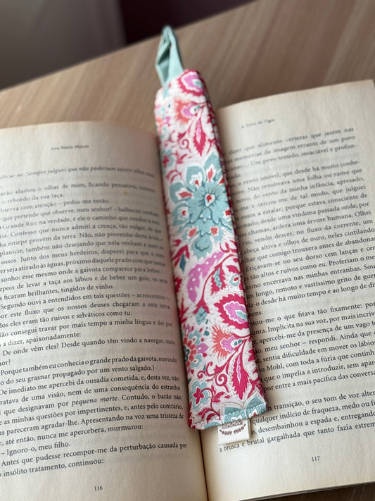 Book marker pink and flower