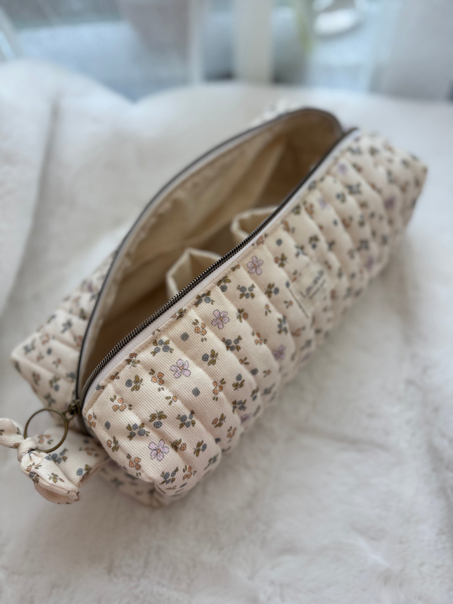 Dyson airwrap bag beige and flowers